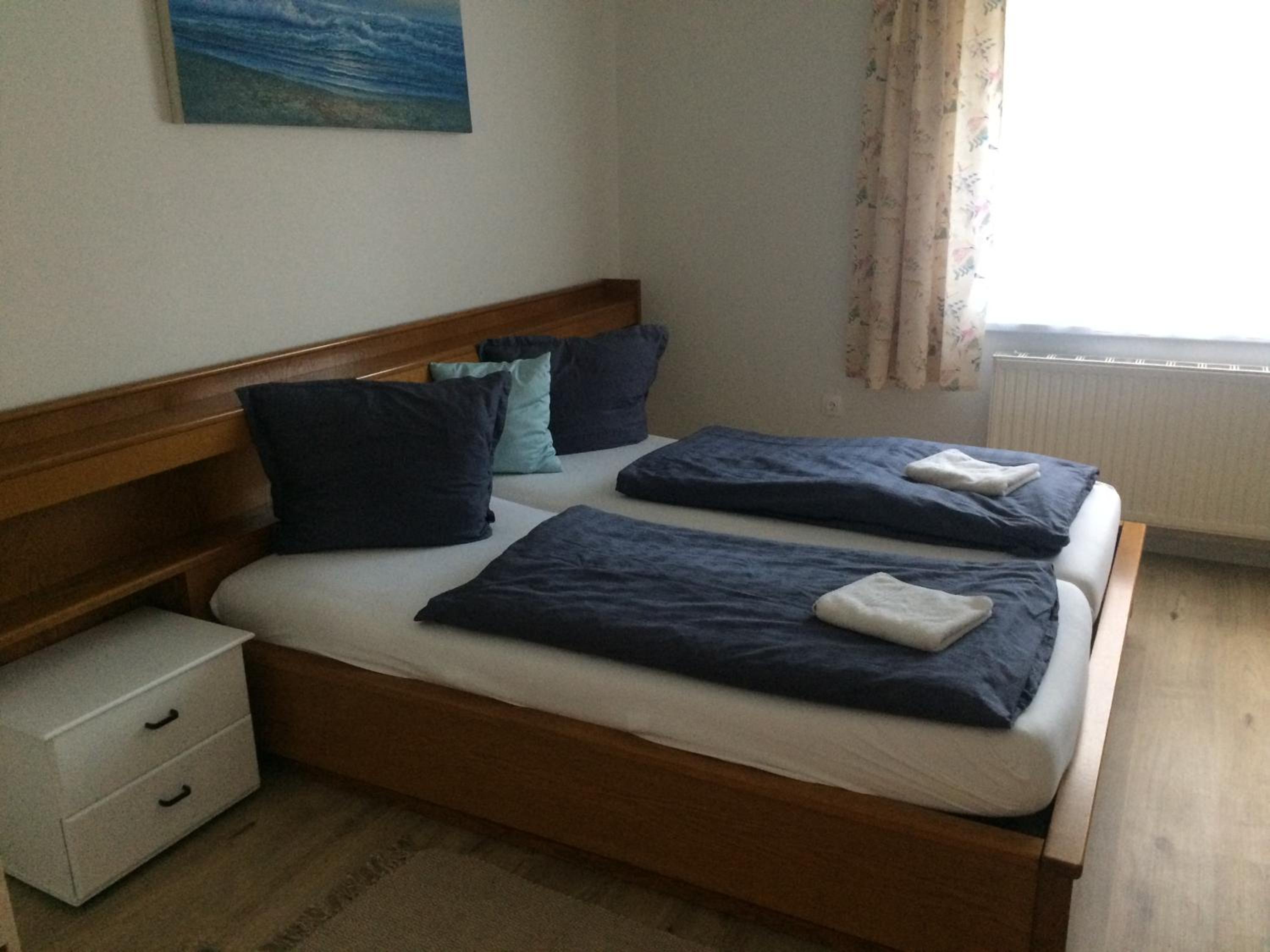 One-Bedroom Apartment - Photo 1