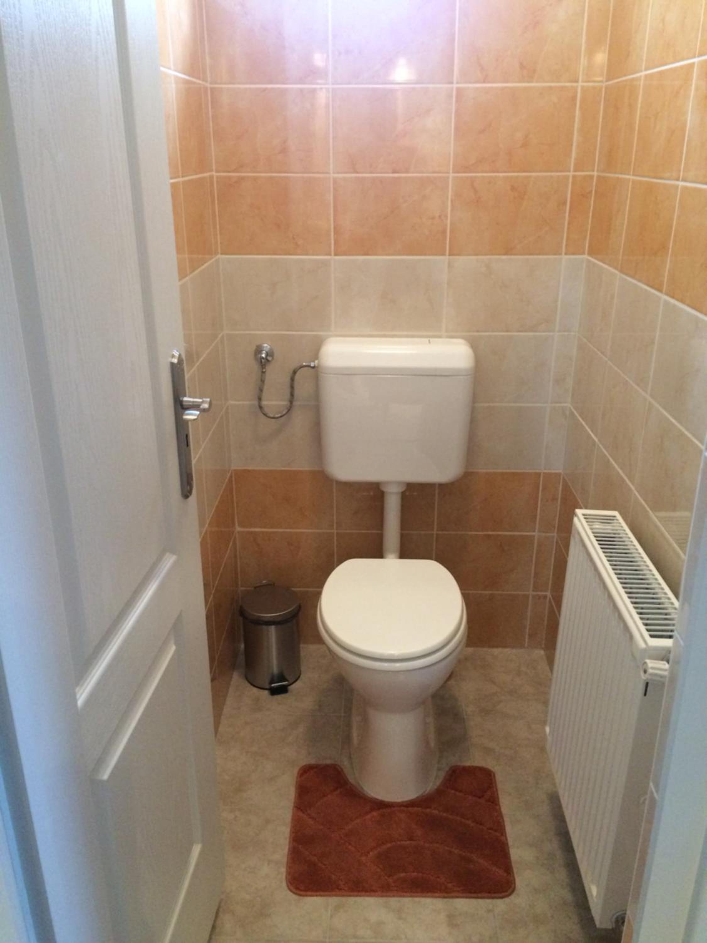 One-Bedroom Apartment - Photo 5