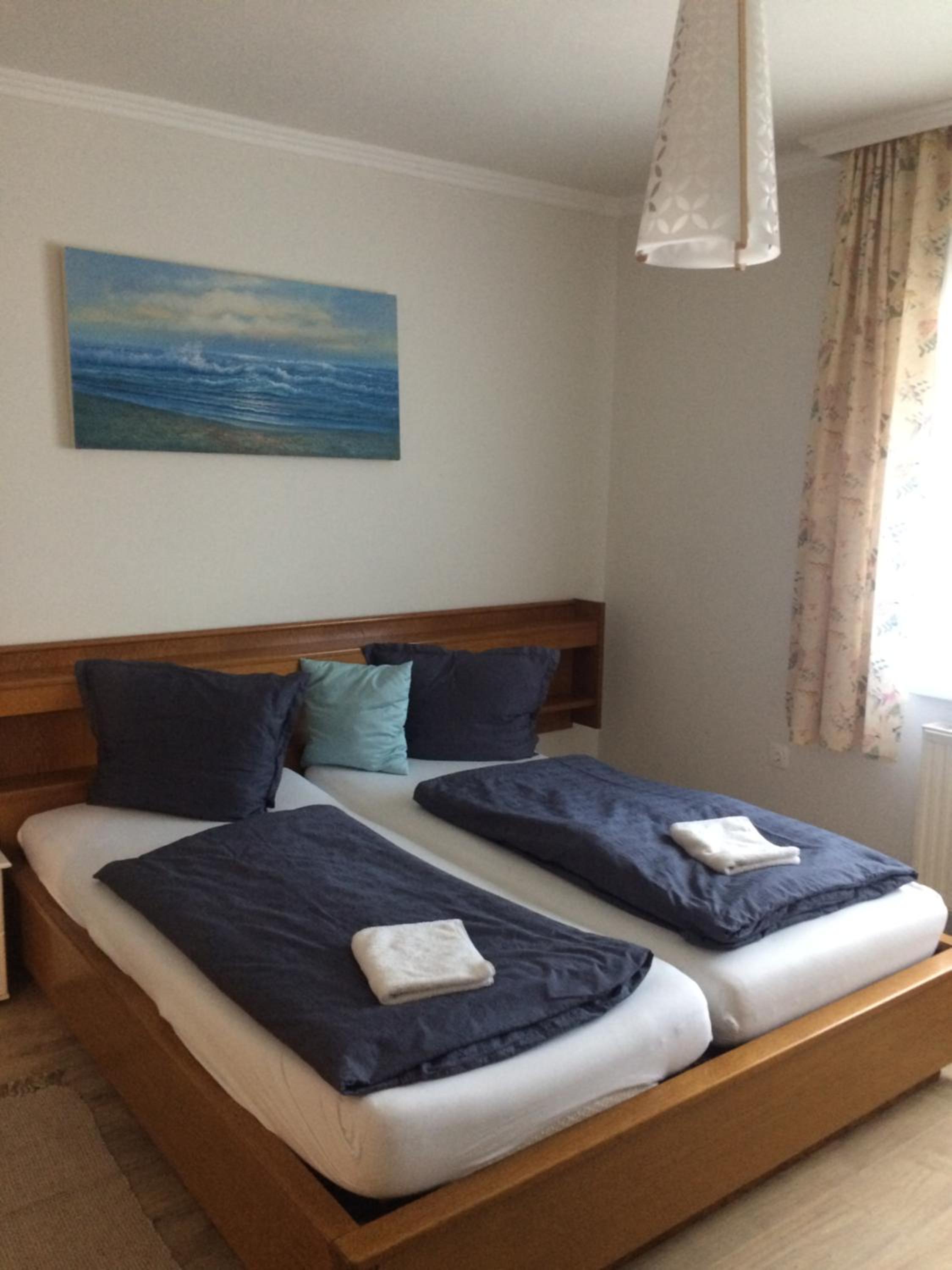 One-Bedroom Apartment - Photo 3
