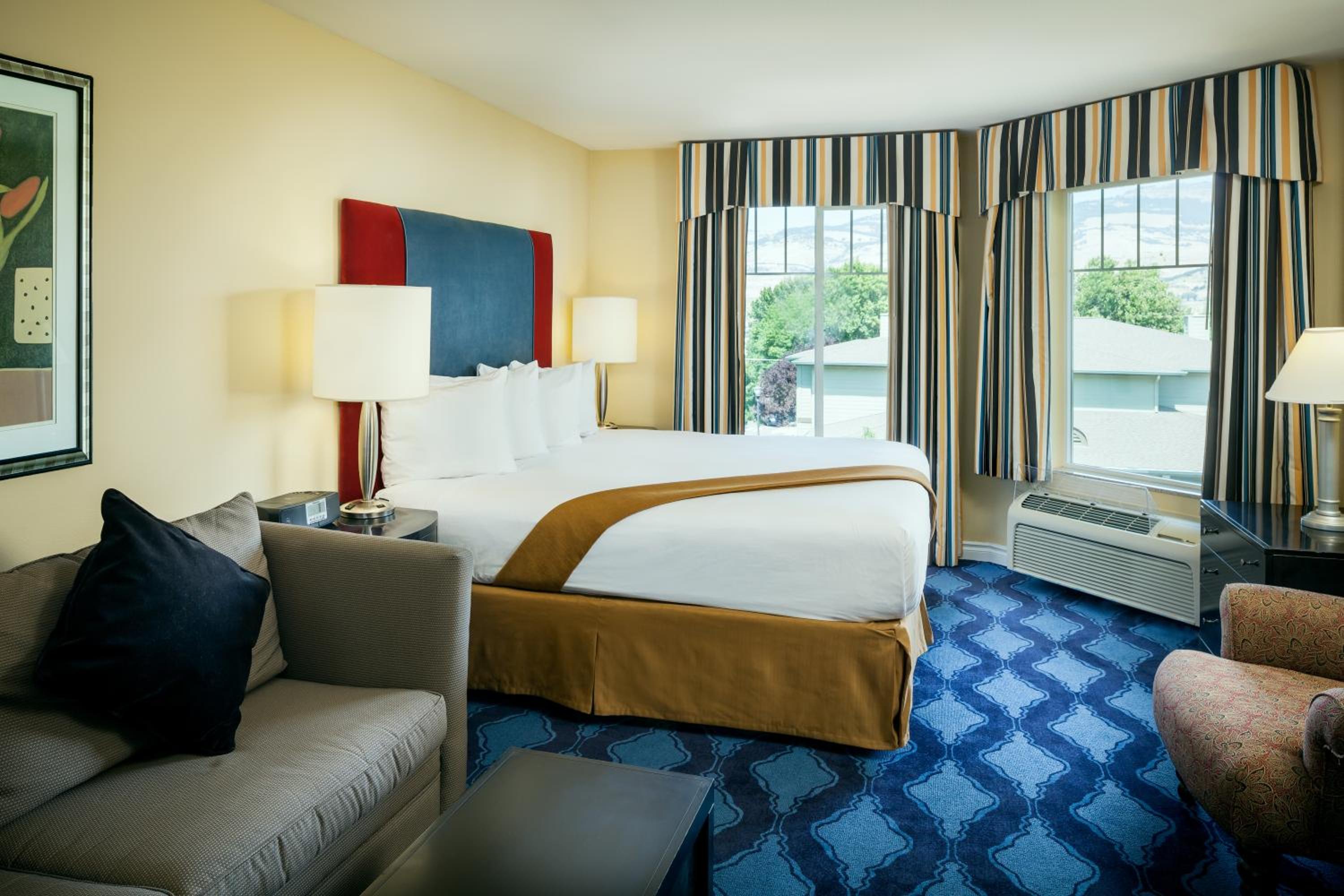 Executive King Room - Non-Smoking