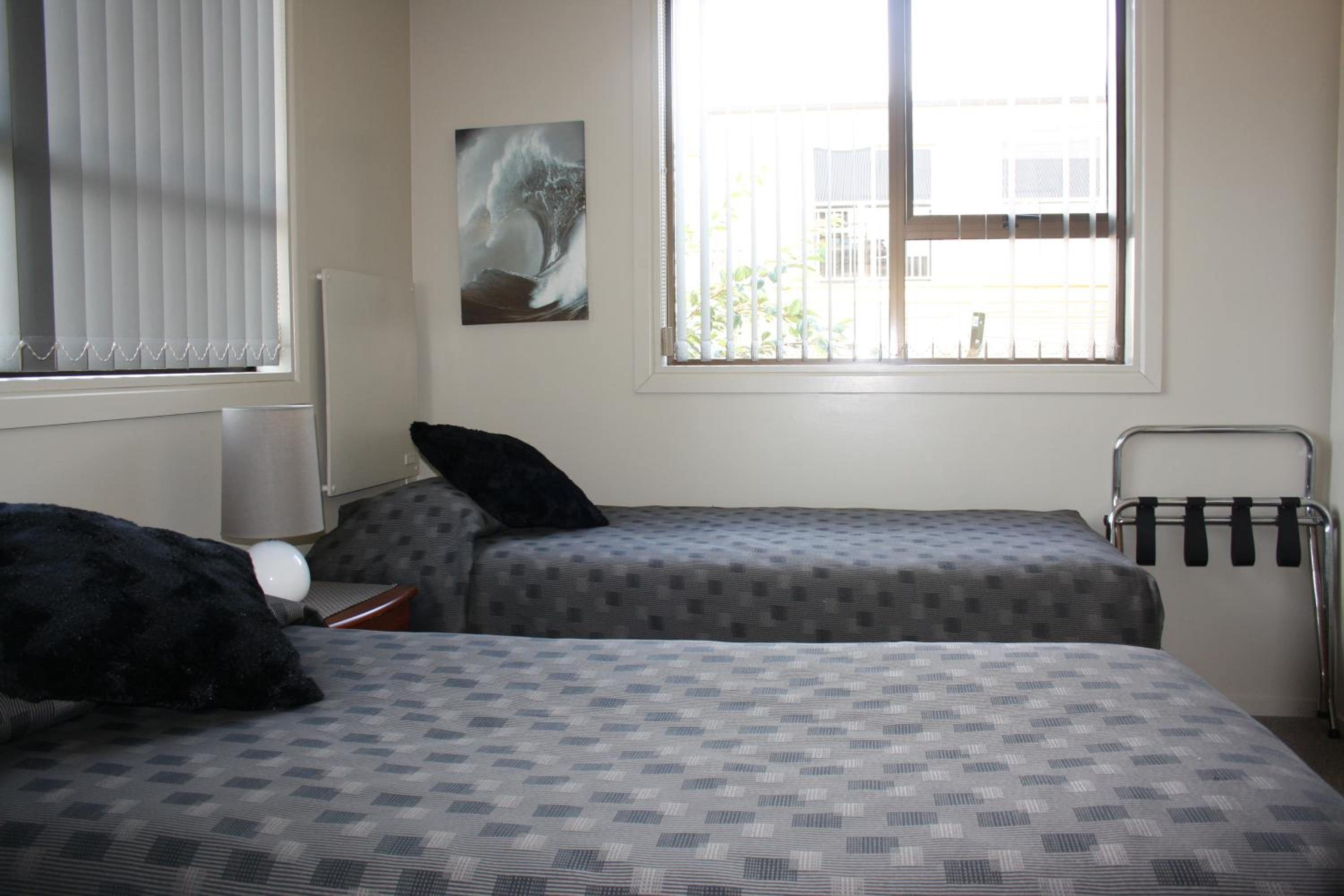 One-Bedroom Apartment - B photo 3