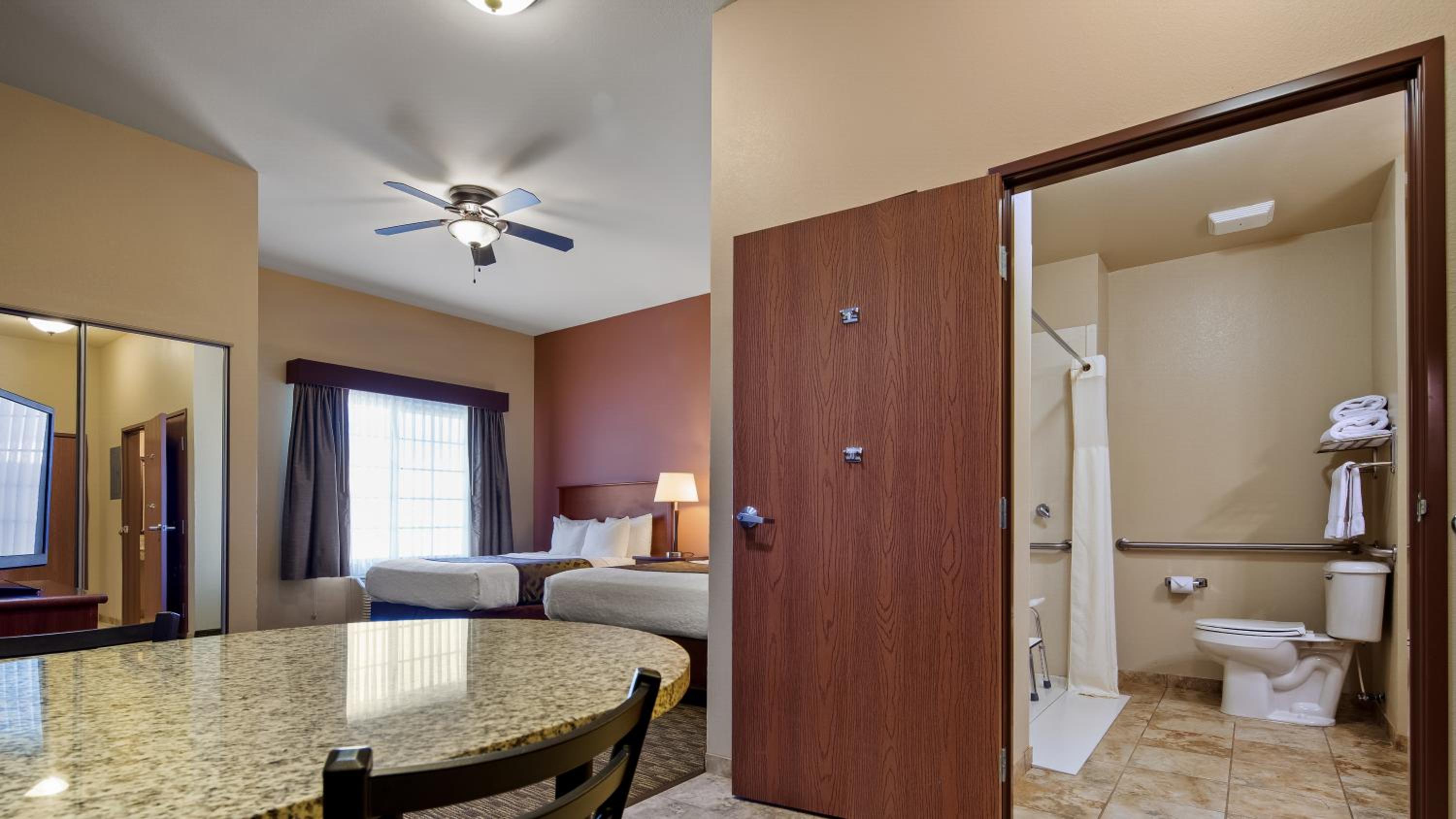 Queen Room with Two Queen Beds with Roll-In Shower - Disability Access
