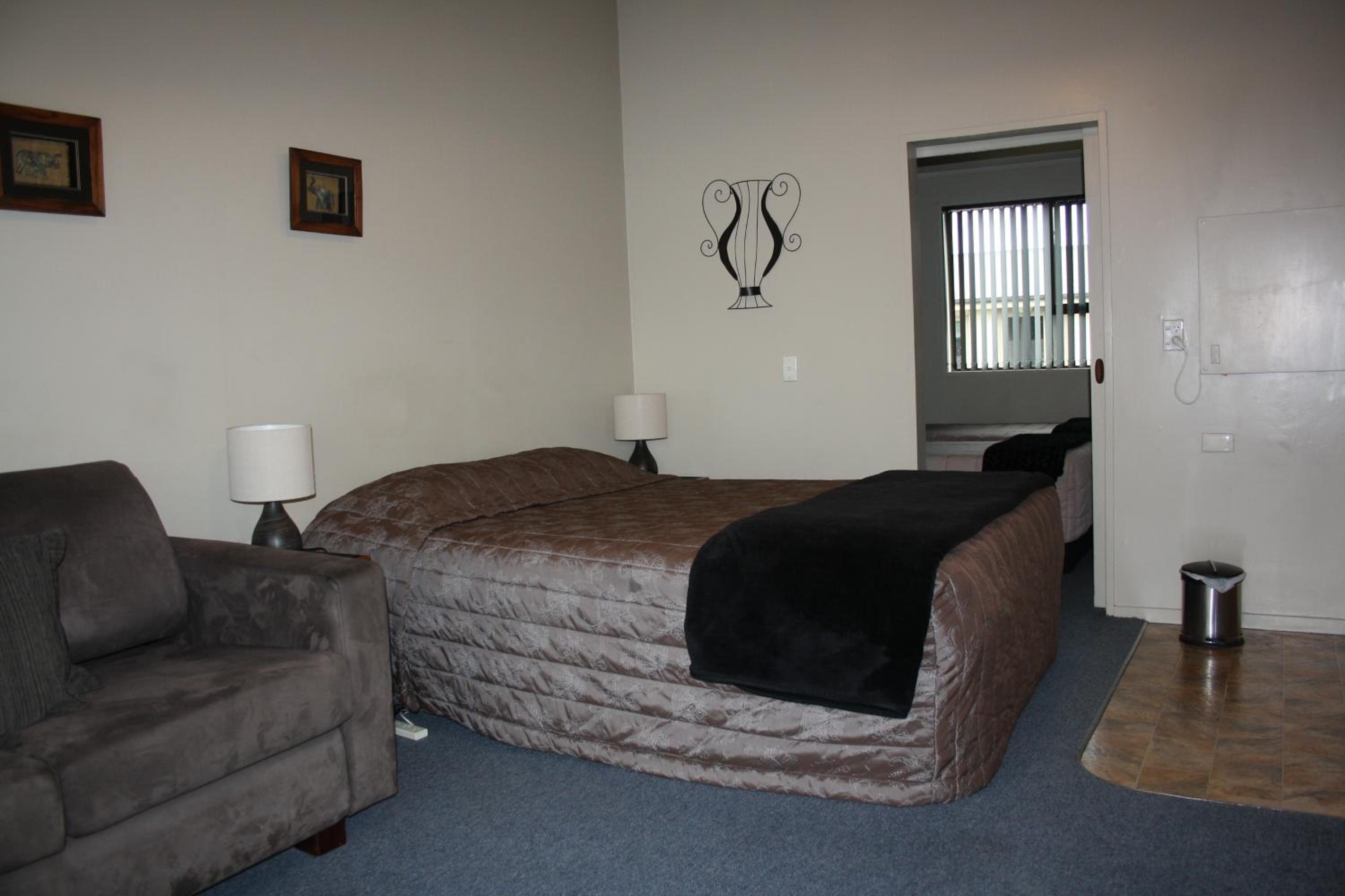 Family Apartment photo 2