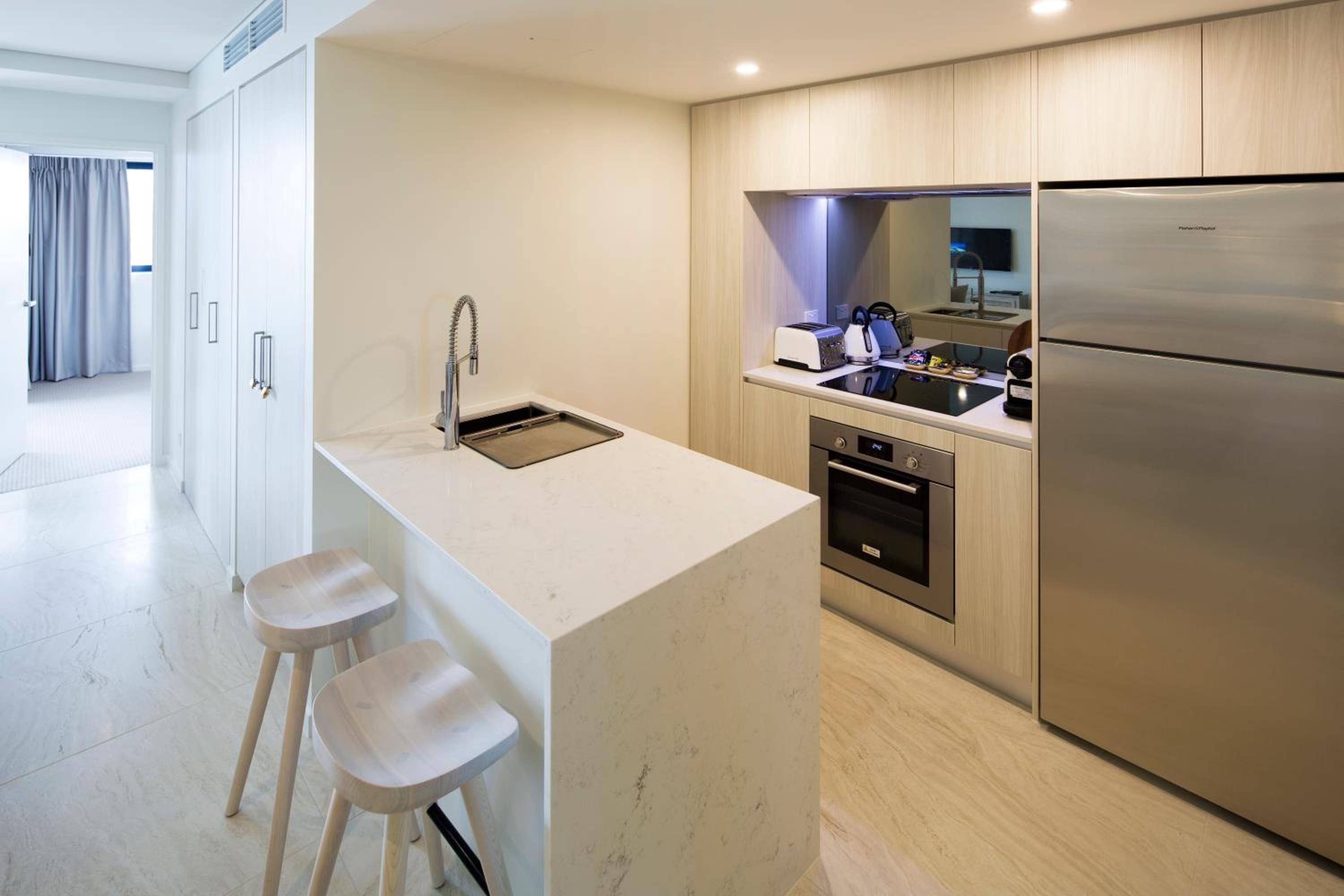 Two-Bedroom Apartment With Ocean View - With Daily Service photo 2