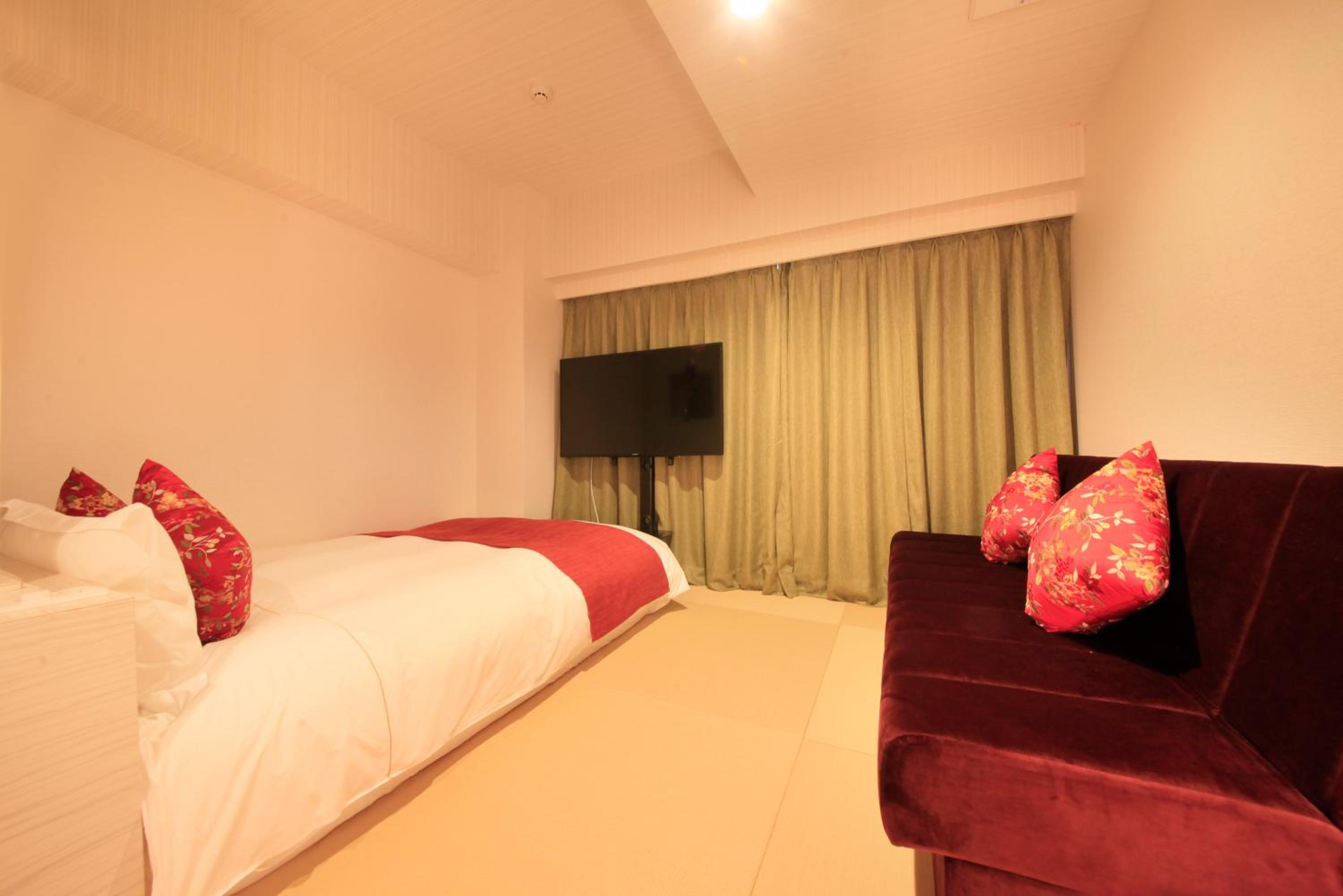 【Outside Noise Disturbances】Japanese Style Double Room - Annex photo 2