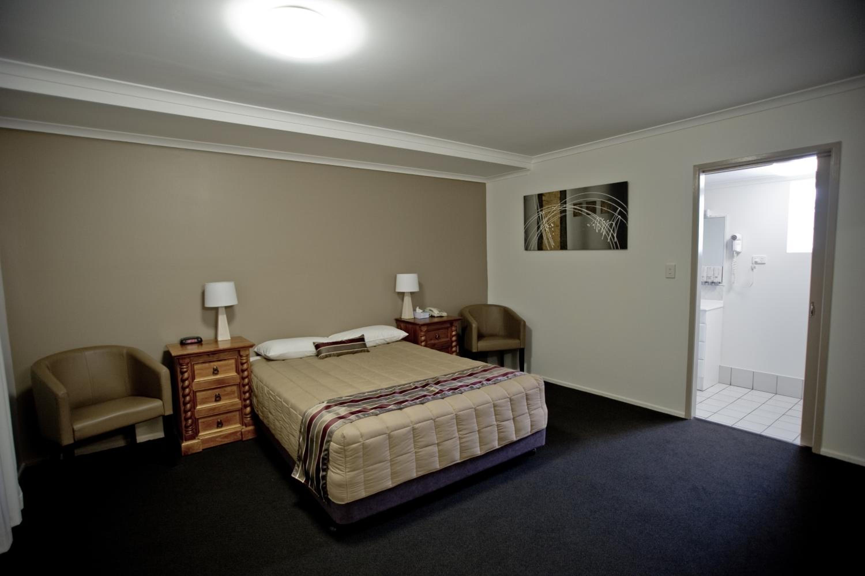 Executive Queen Room