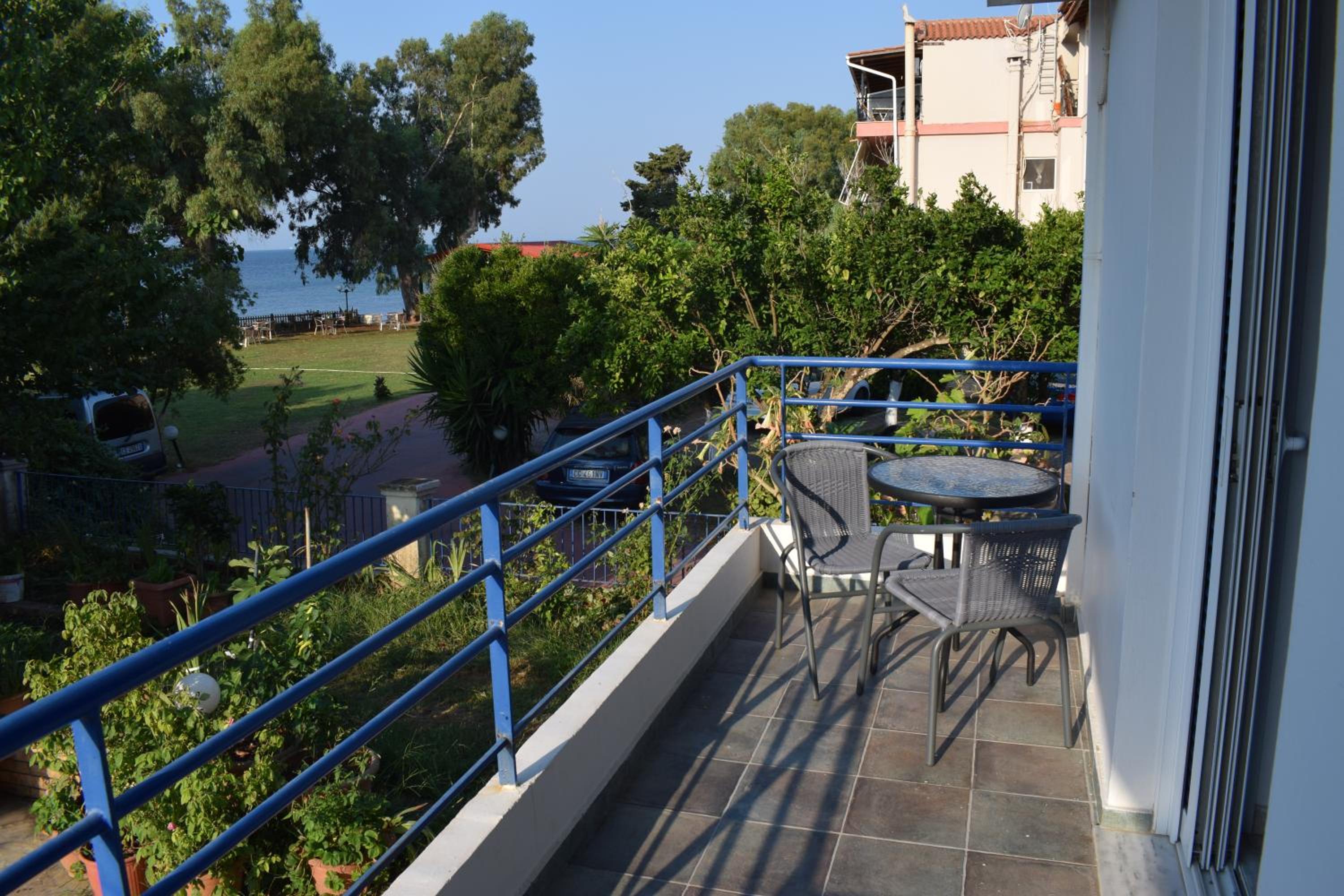 Studio with Sea View - Photo 3