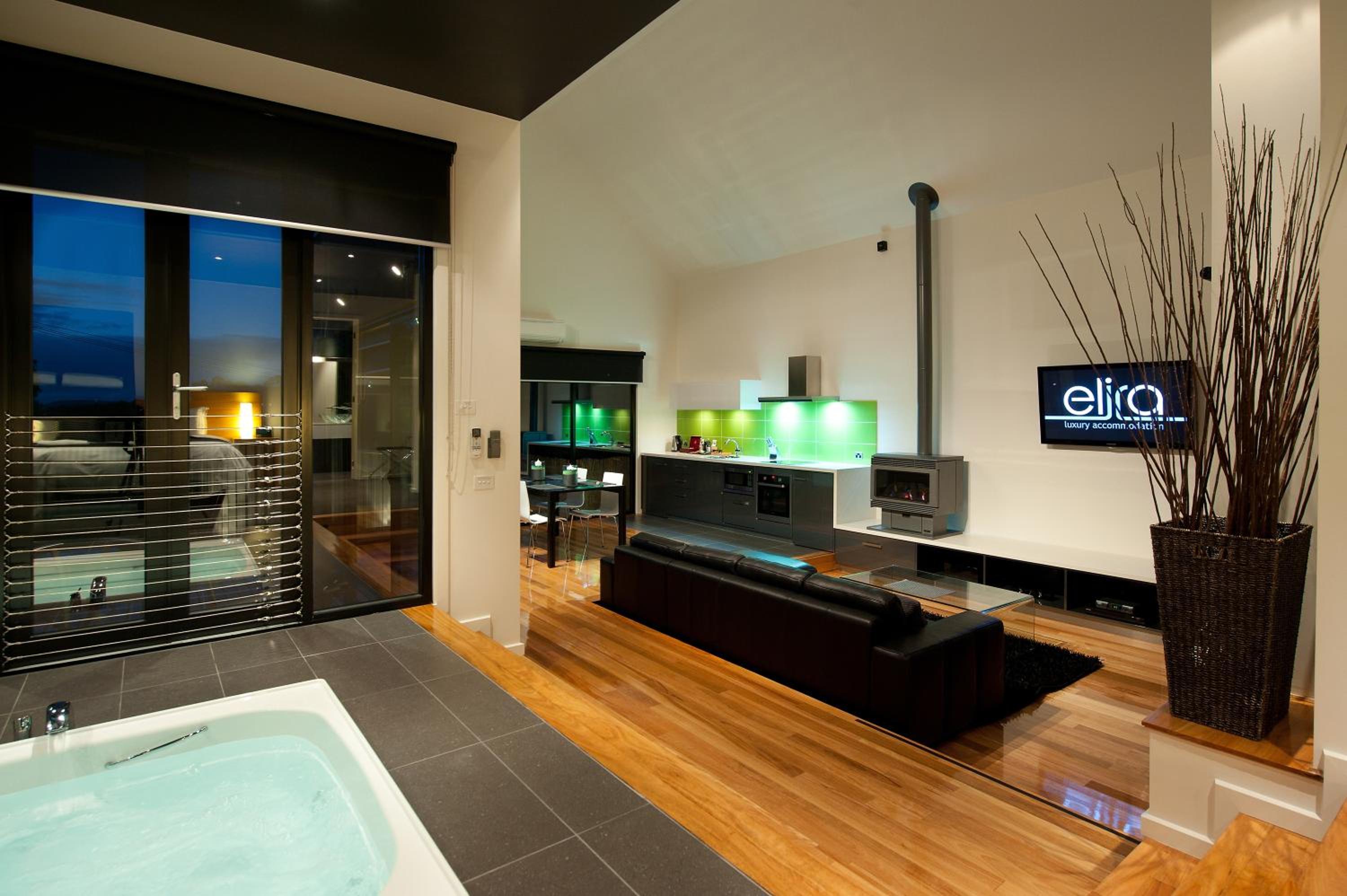 One-Bedroom House photo 1
