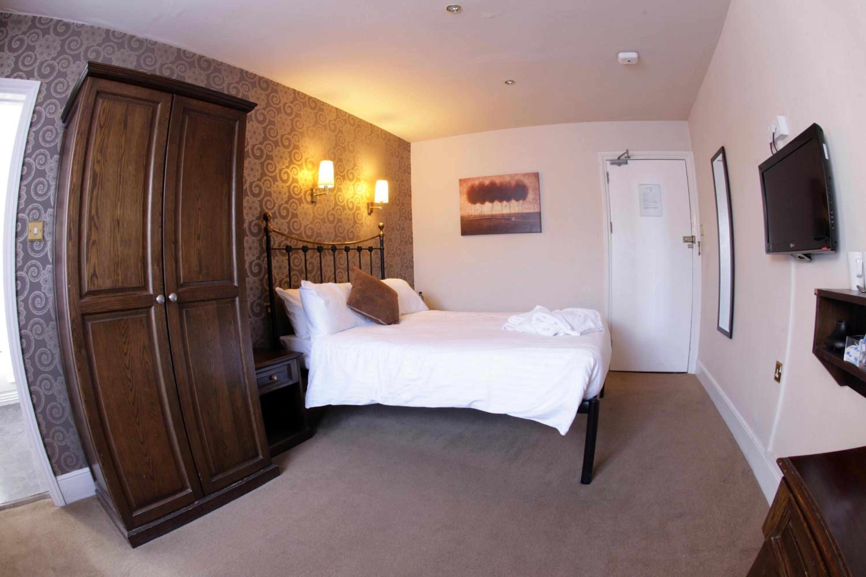 Standard Double Room - Photo 4