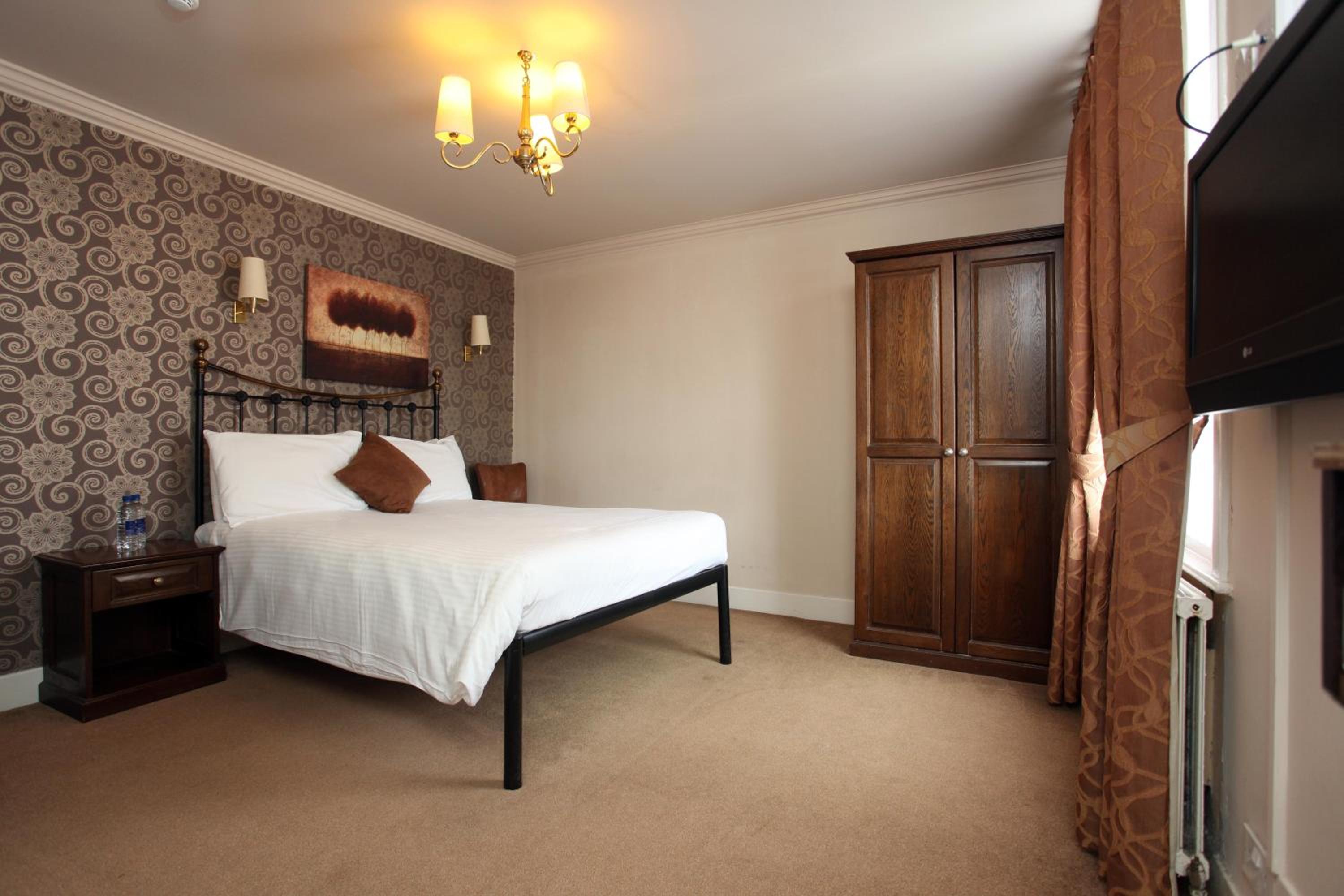 Standard Double Room - Photo 3