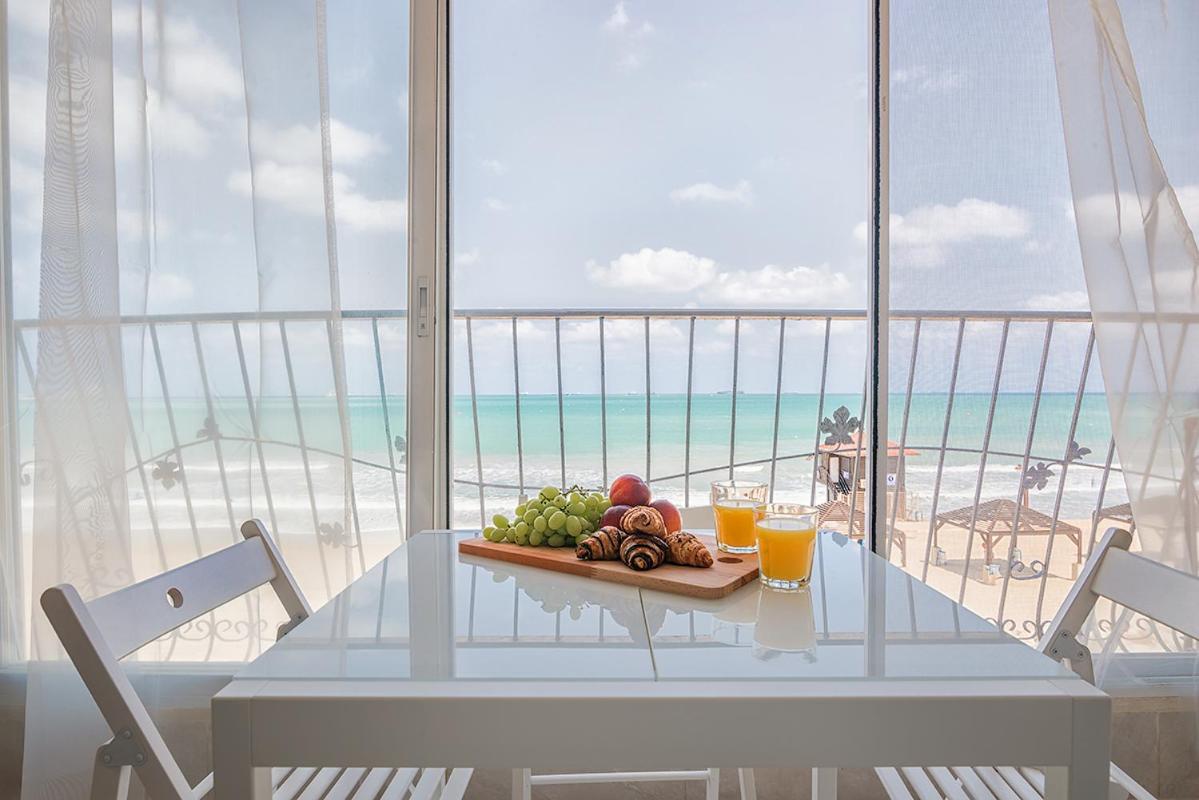 Apartment with Sea View photo 1