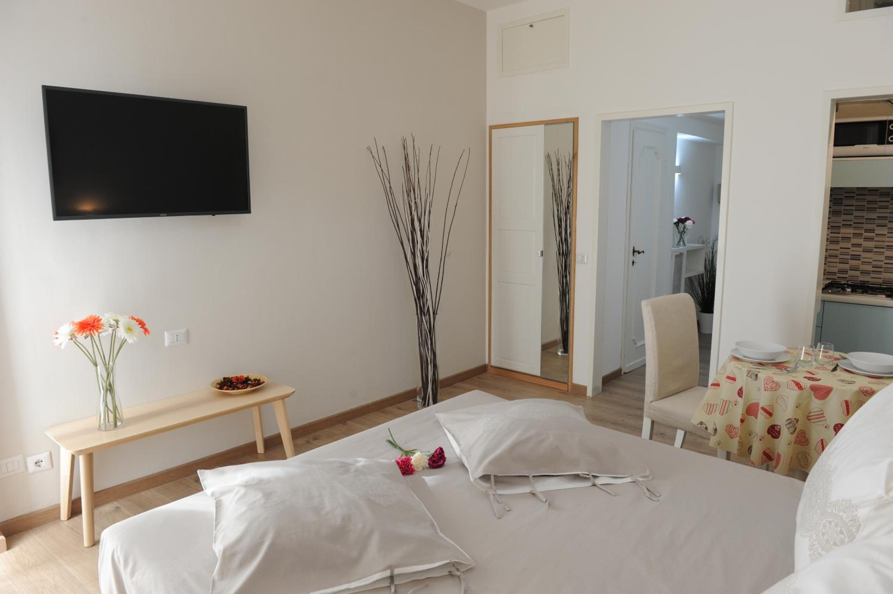 Superior Apartment with Balcony photo 2