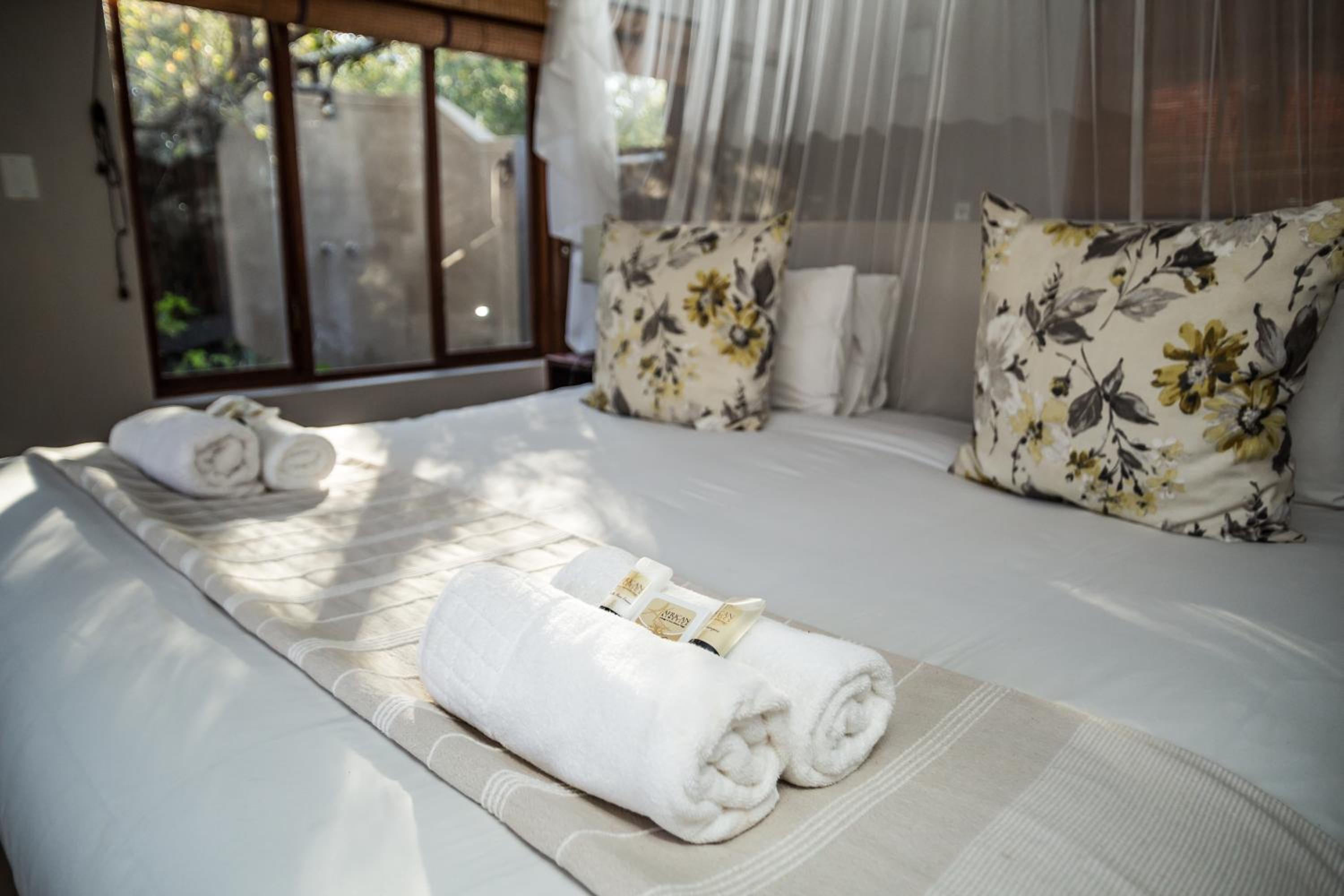 Superior Chalet with Private Pool photo 1