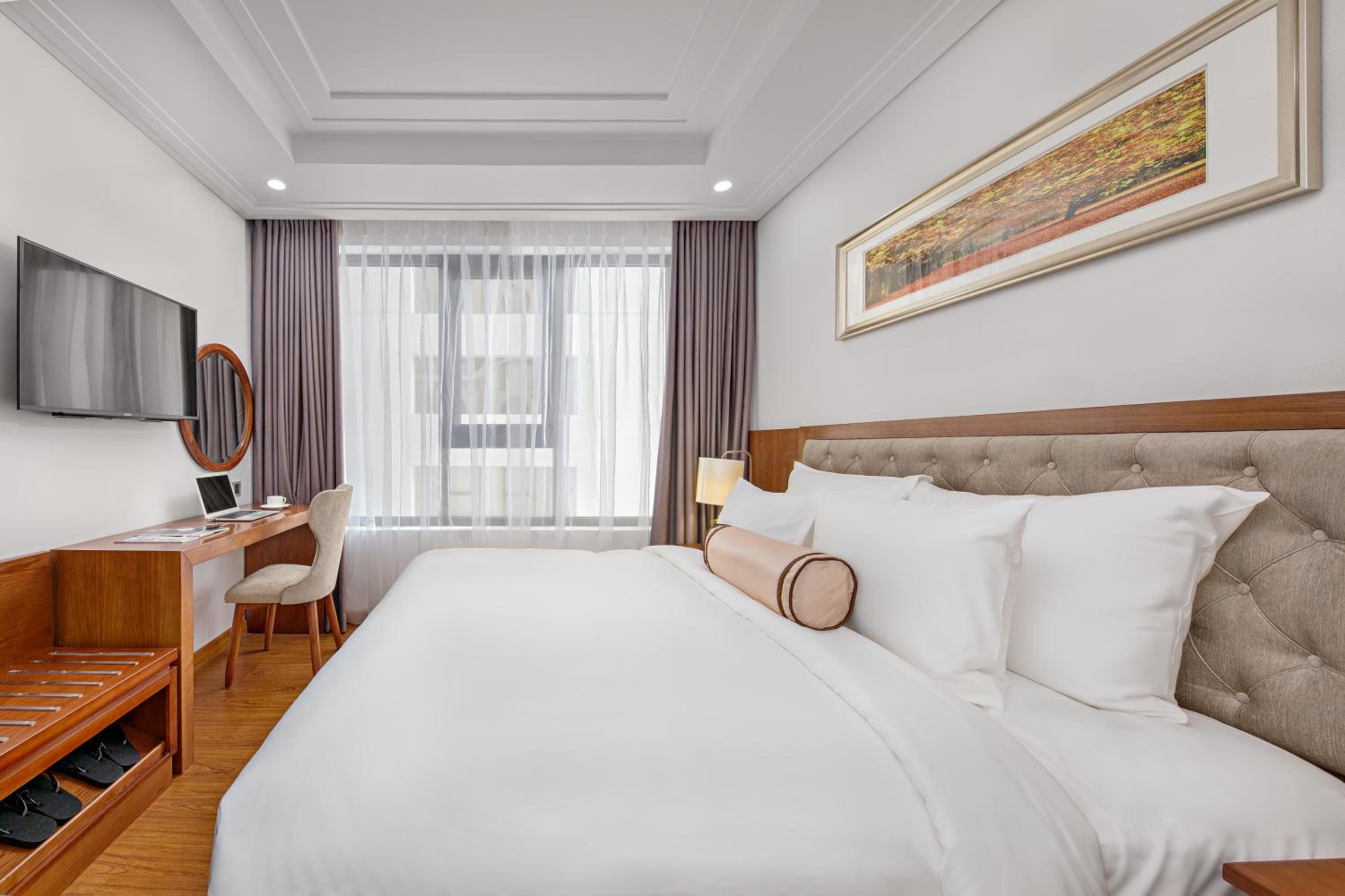 Superior King Room photo 2