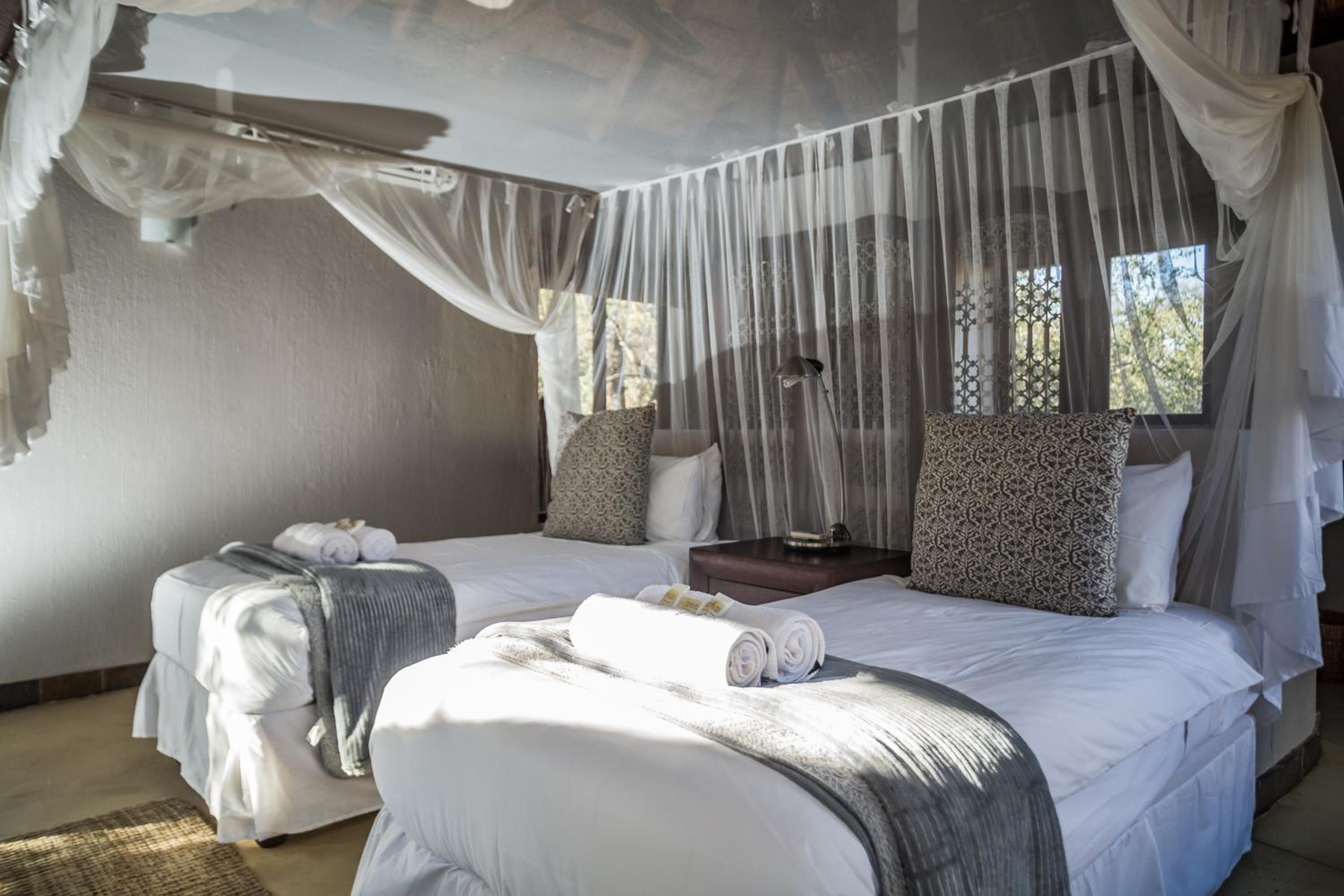 Superior Chalet with Private Pool photo 3