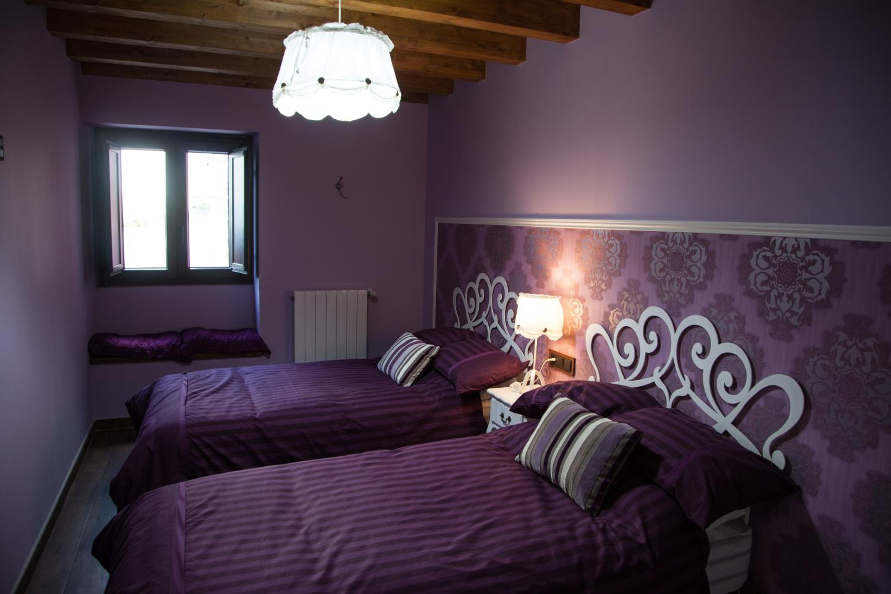 Twin Room with Extra Bed photo 2
