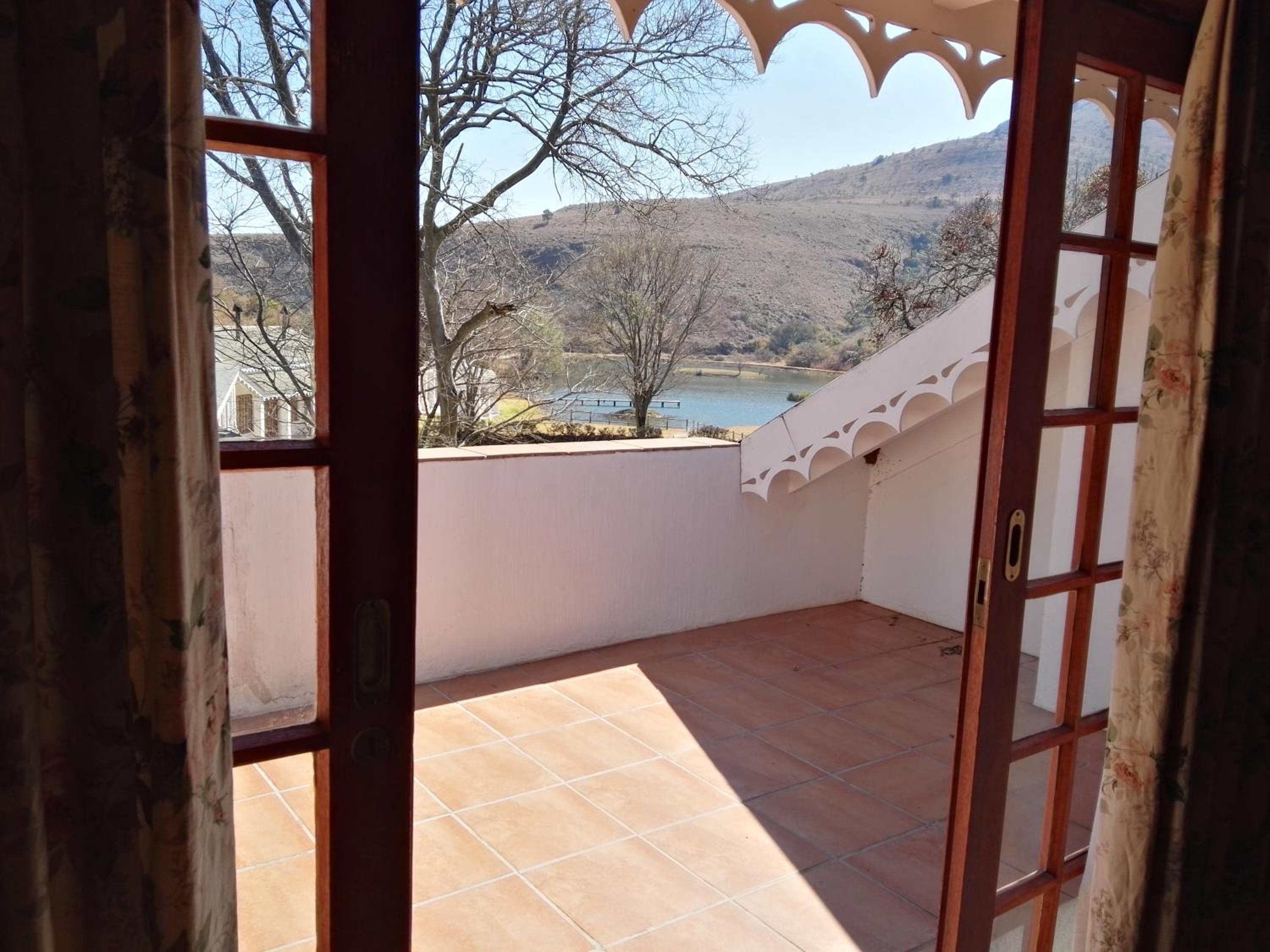 Suite with Balcony photo 3