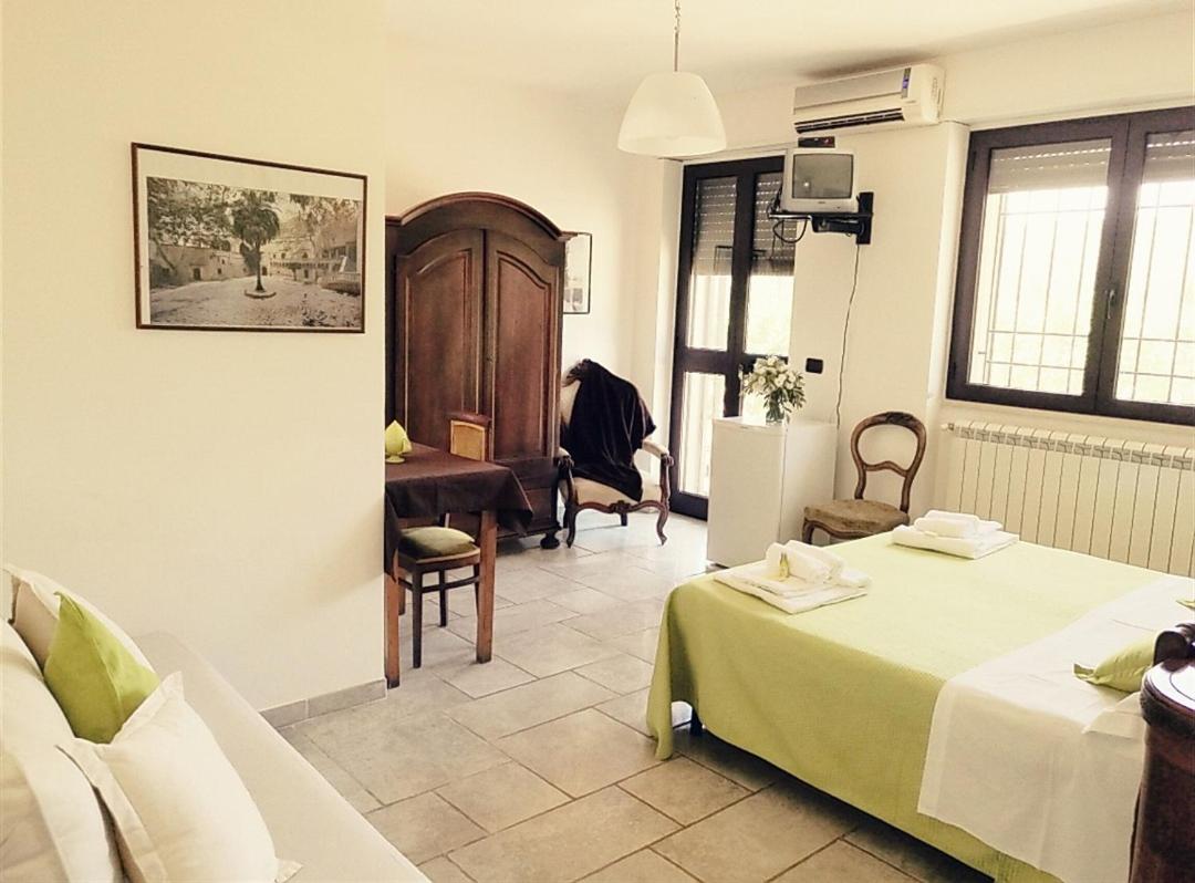 Double Room with Garden View photo 3