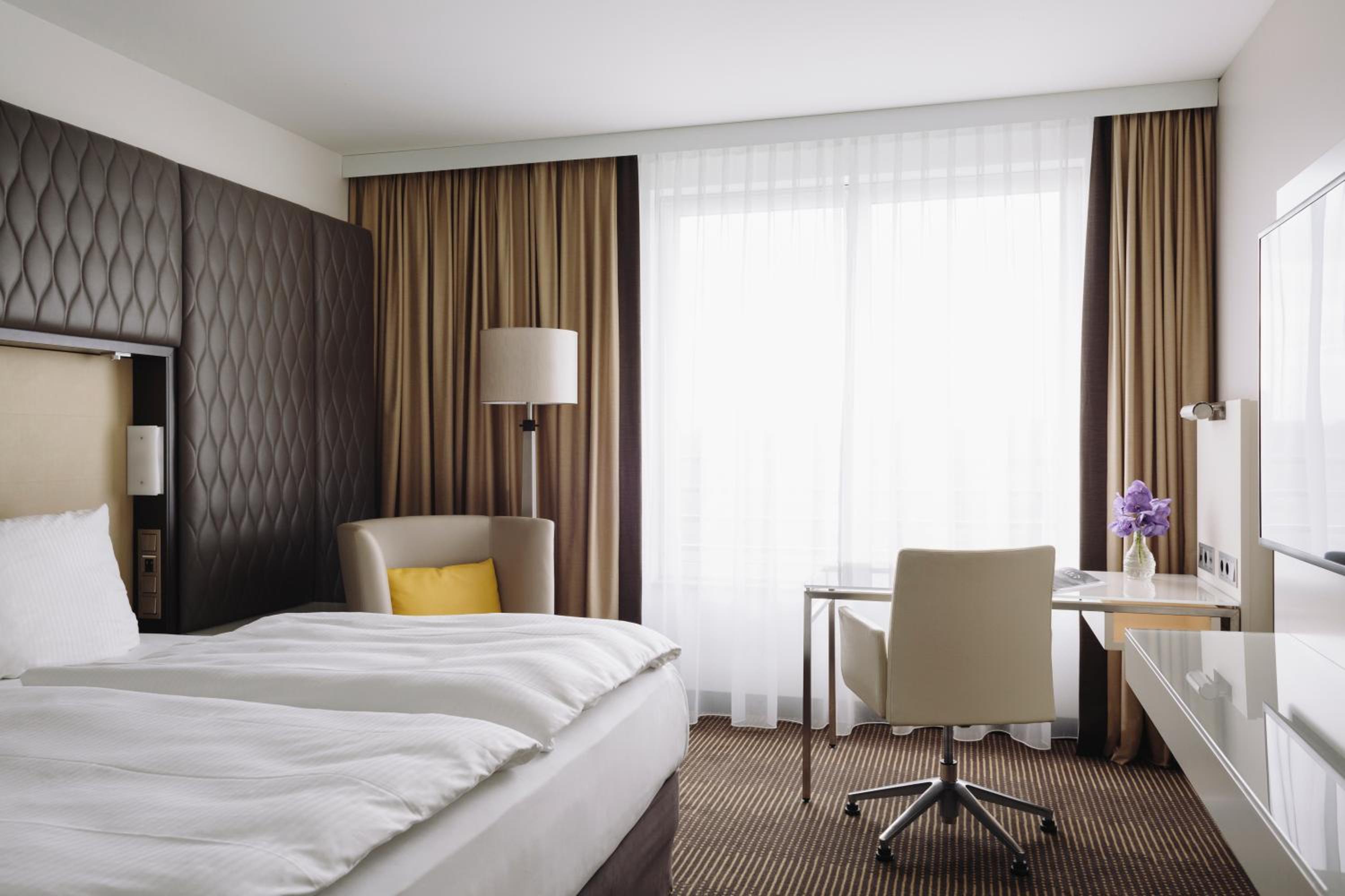 Superior Double or Twin Room - Photo 6