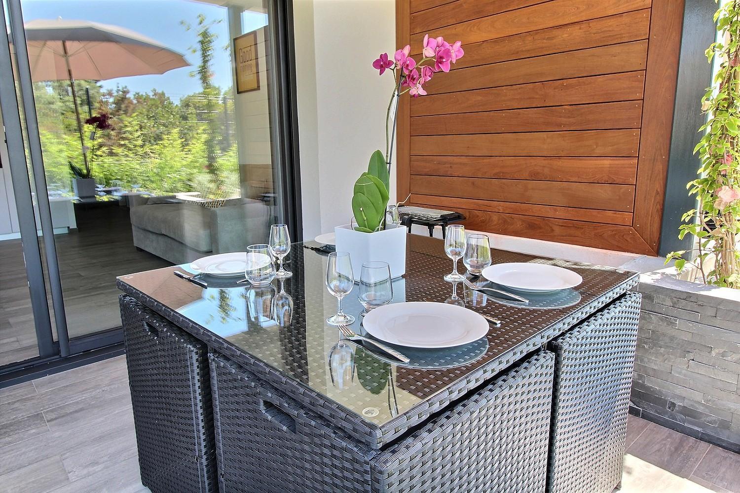 Apartment with Garden View - Photo 1