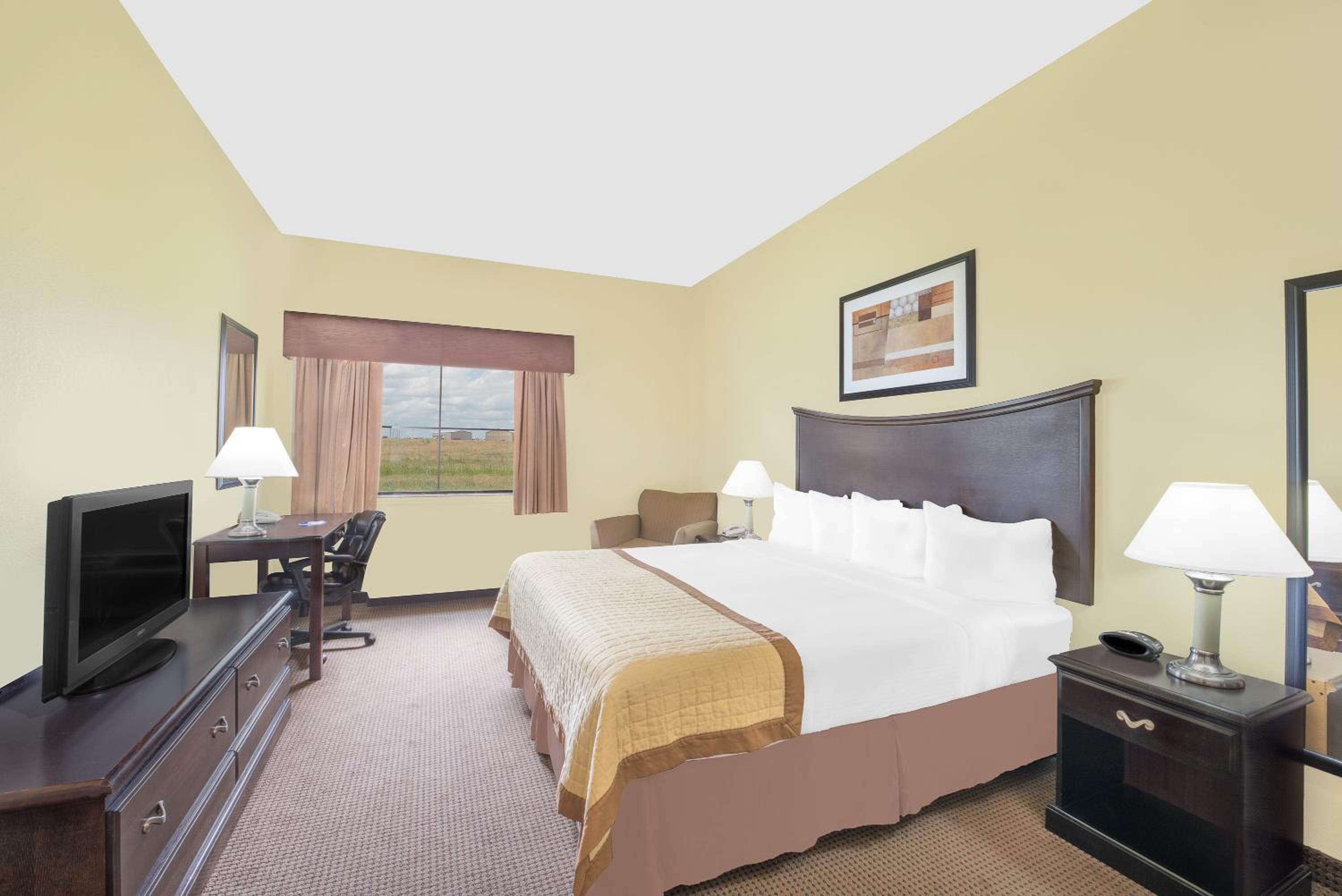 Business King Room - Non-Smoking - Photo 1