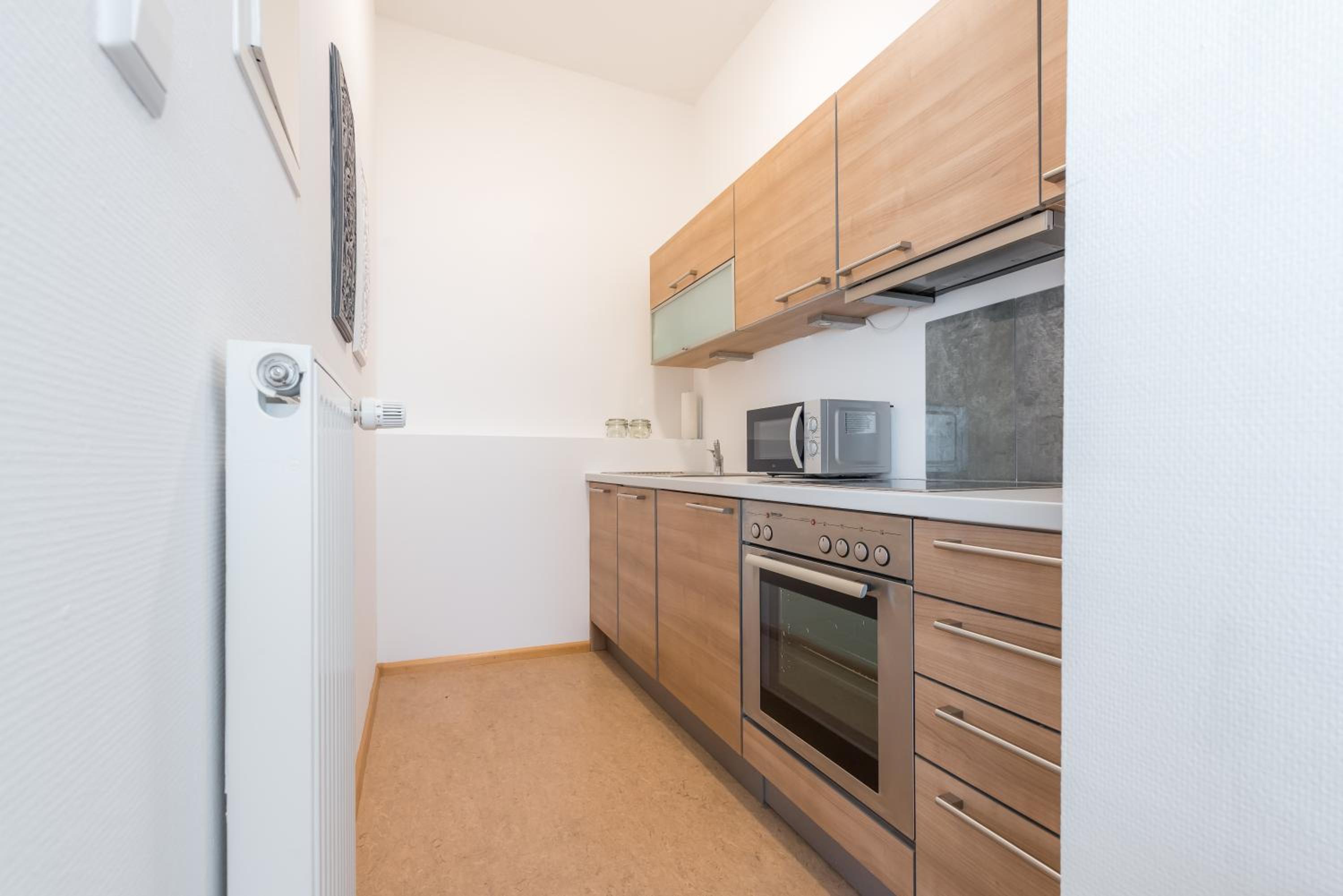 Studio Apartment - Photo 9