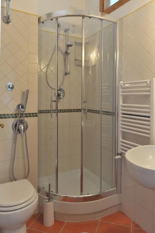 Double or Twin Room with City View photo 2