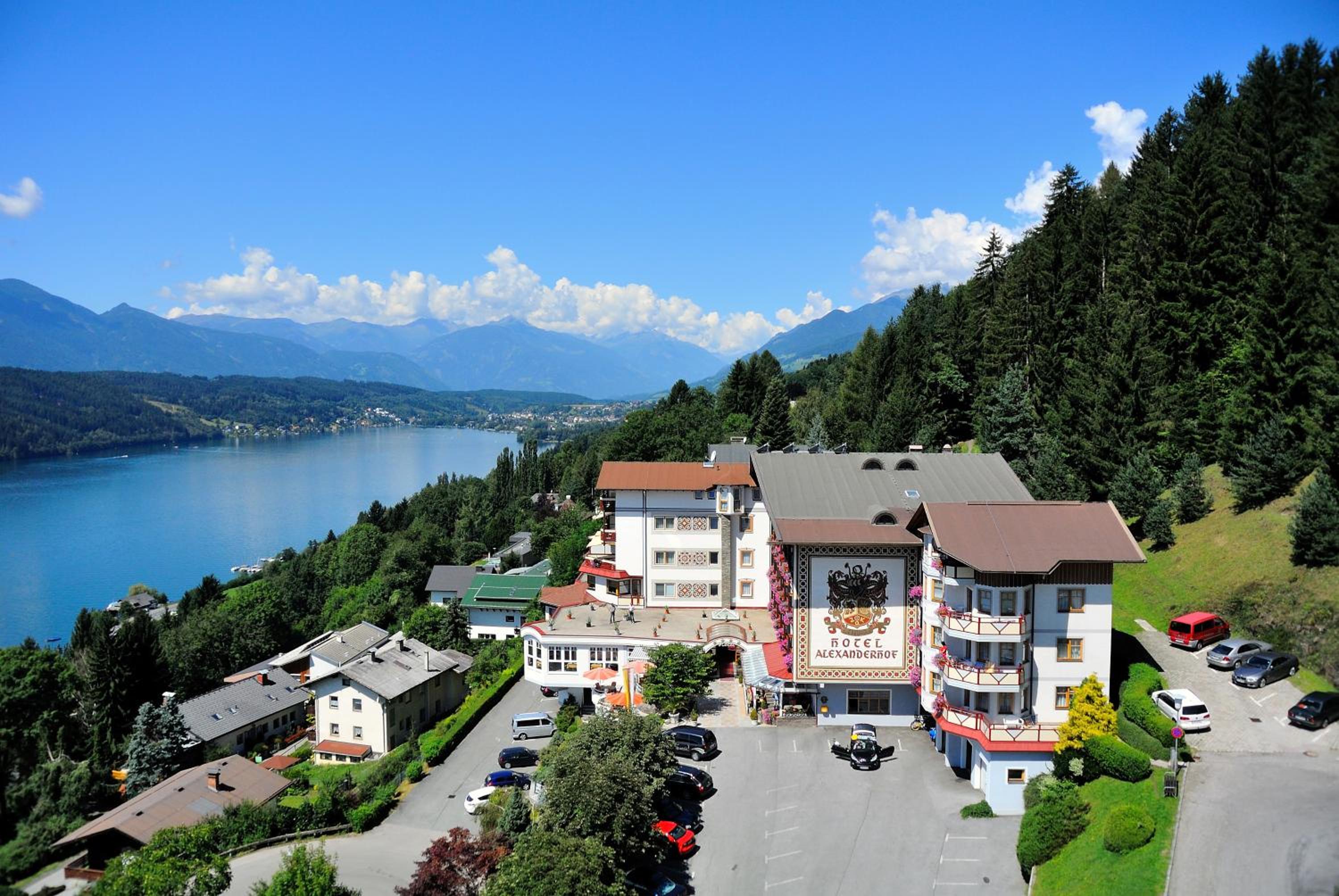 Double Room with Lake View - Photo 2