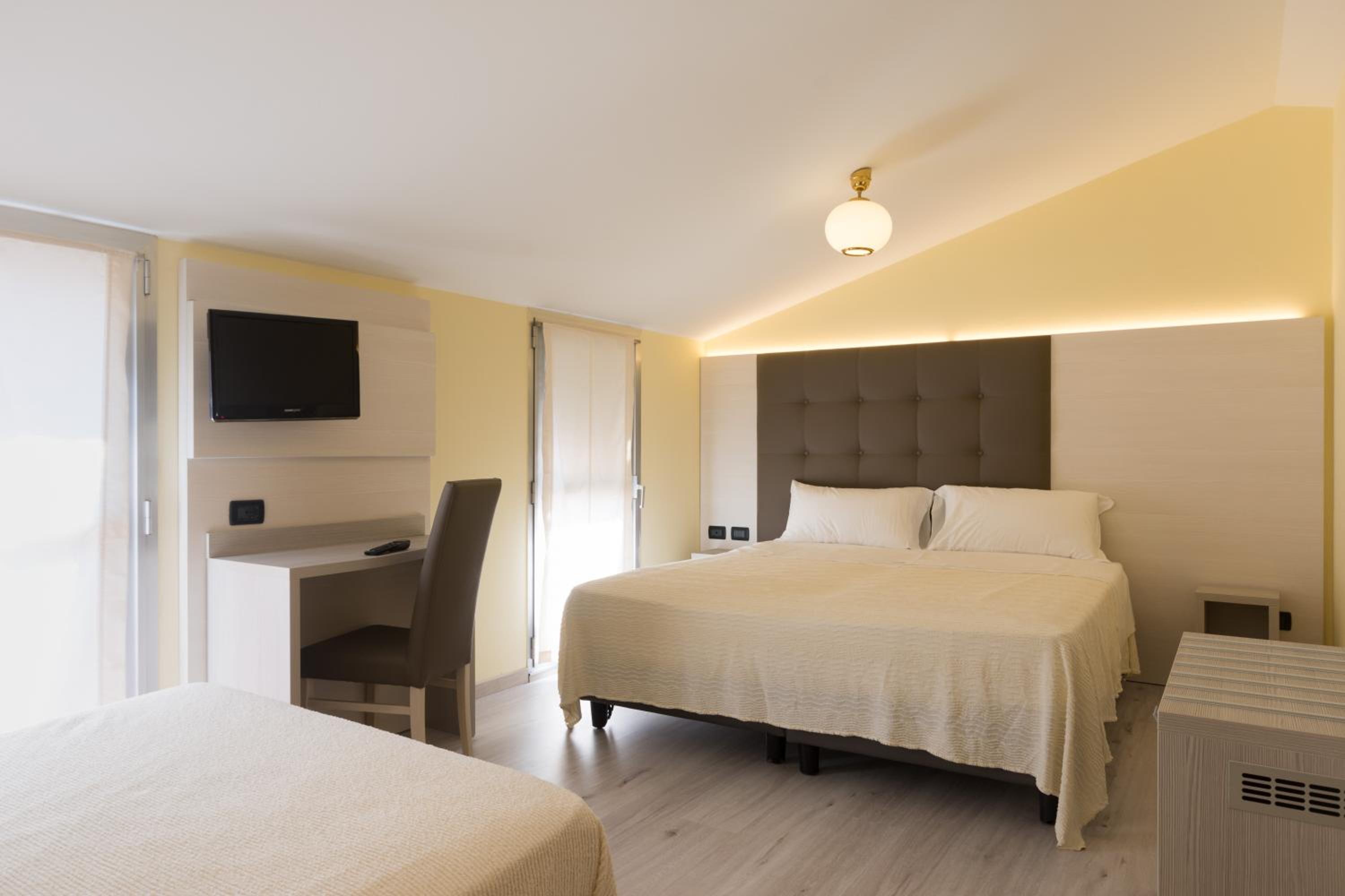 Deluxe Family Room