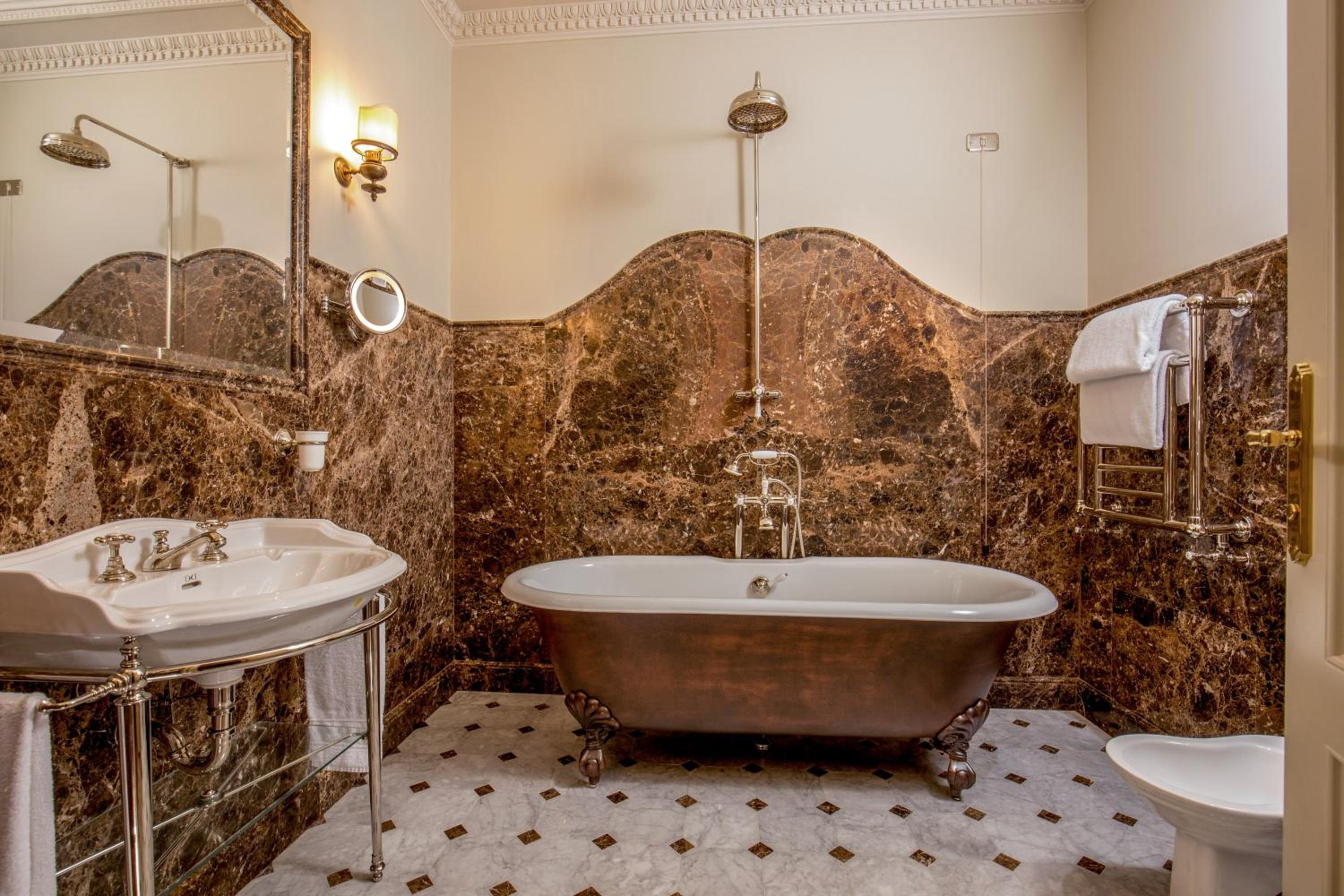 Classic Double or Twin Room