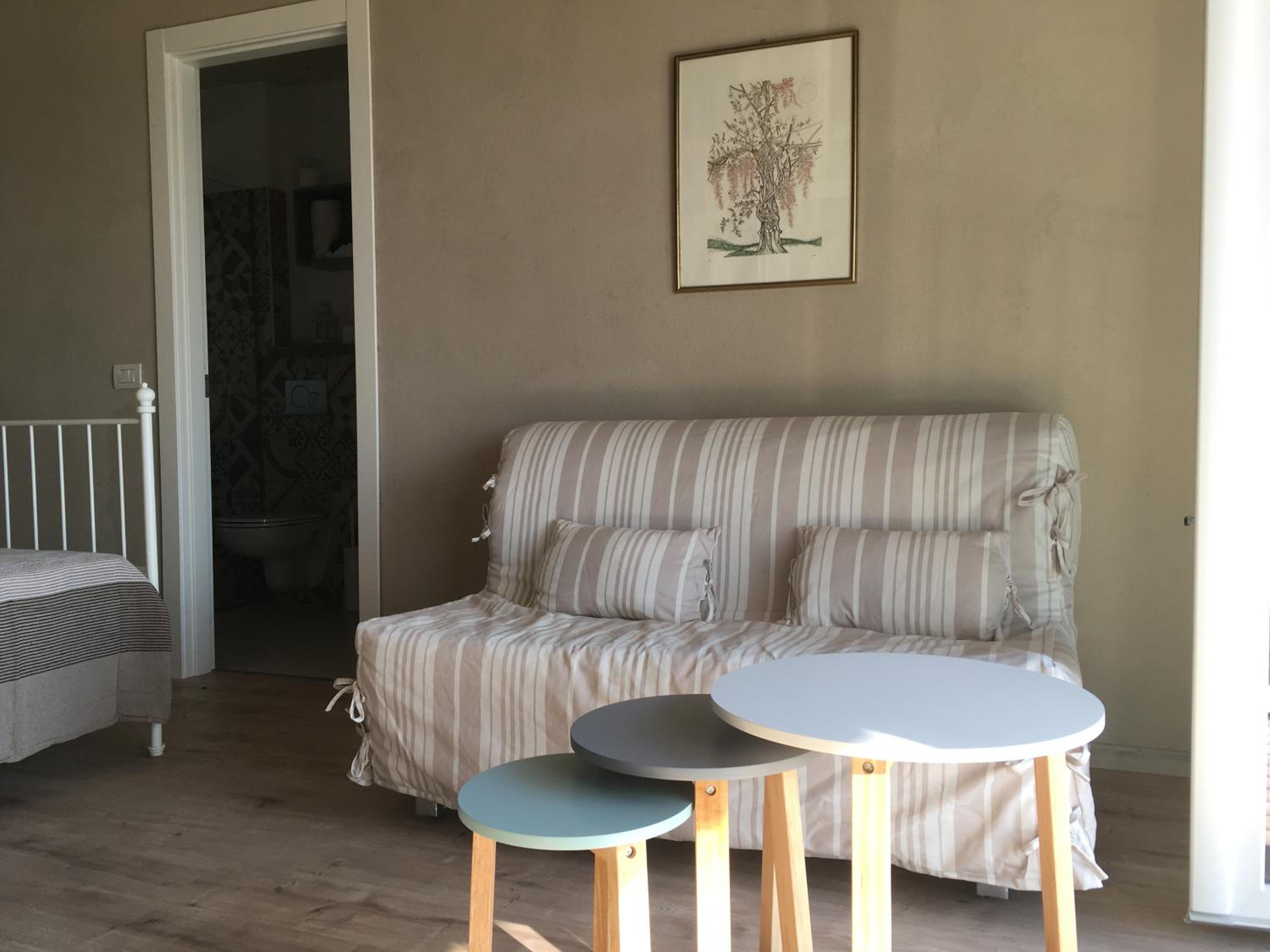 Large Double Room photo 3