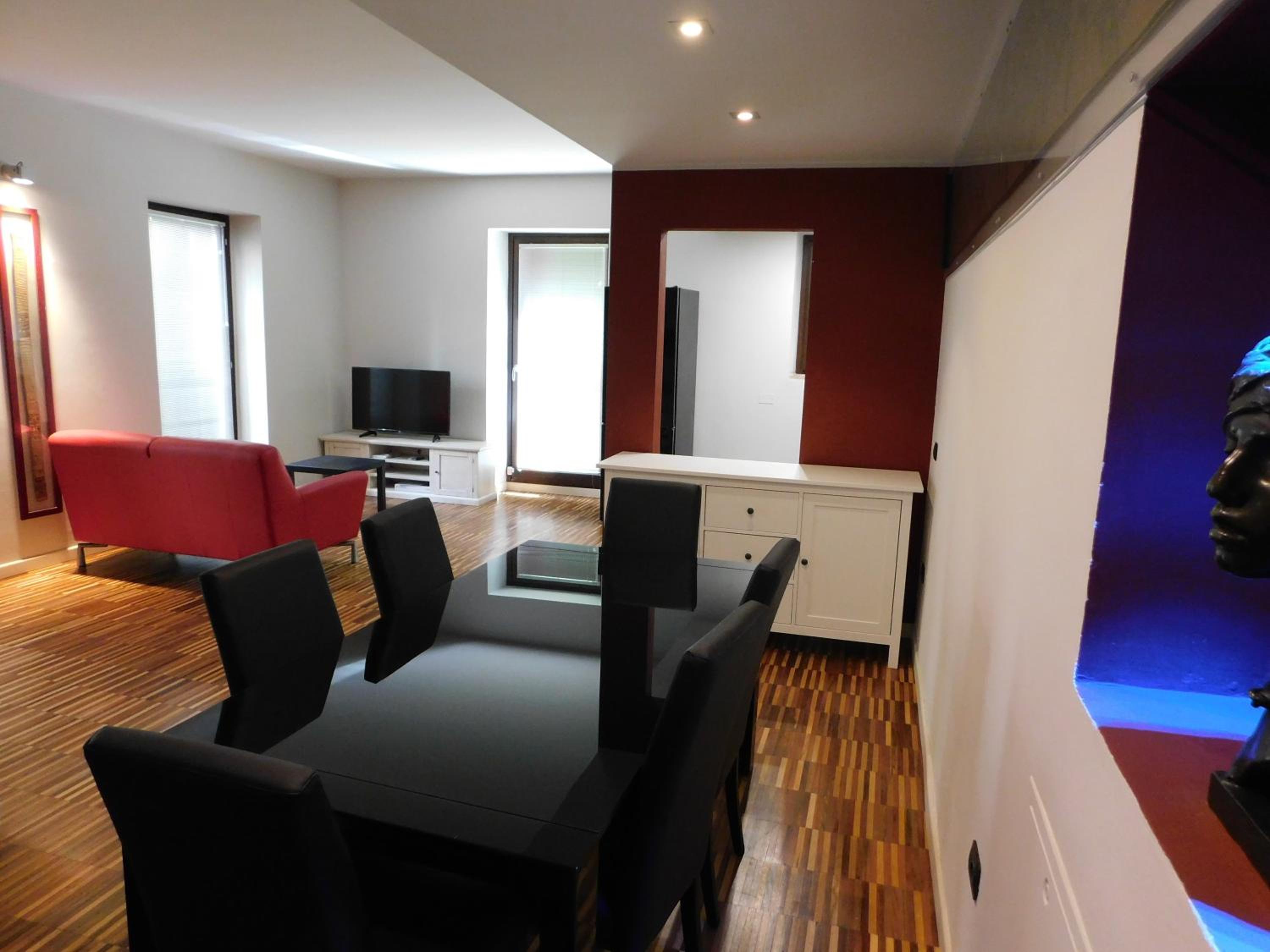 Deluxe Apartment