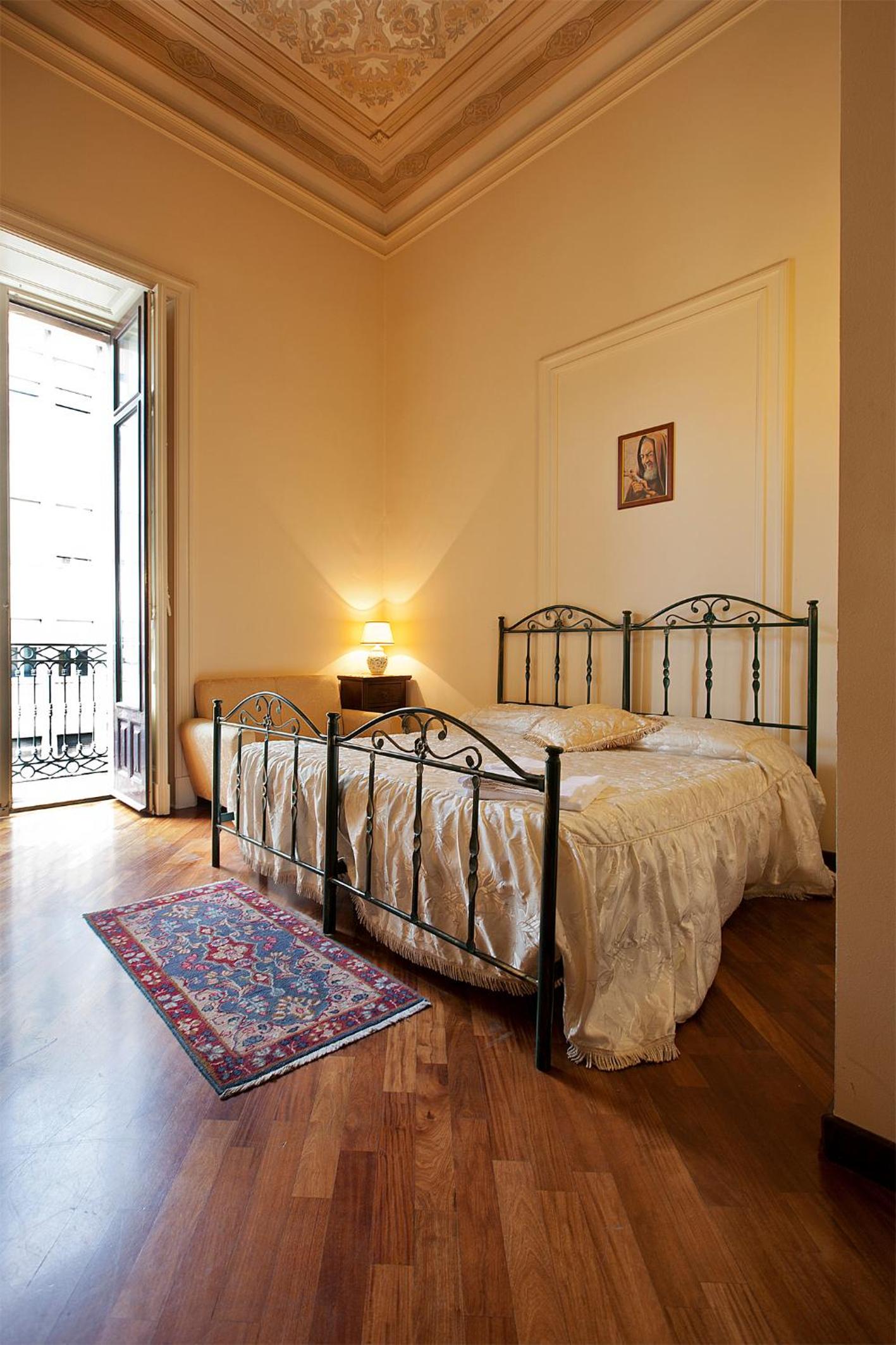Double or Twin Room - Photo 12