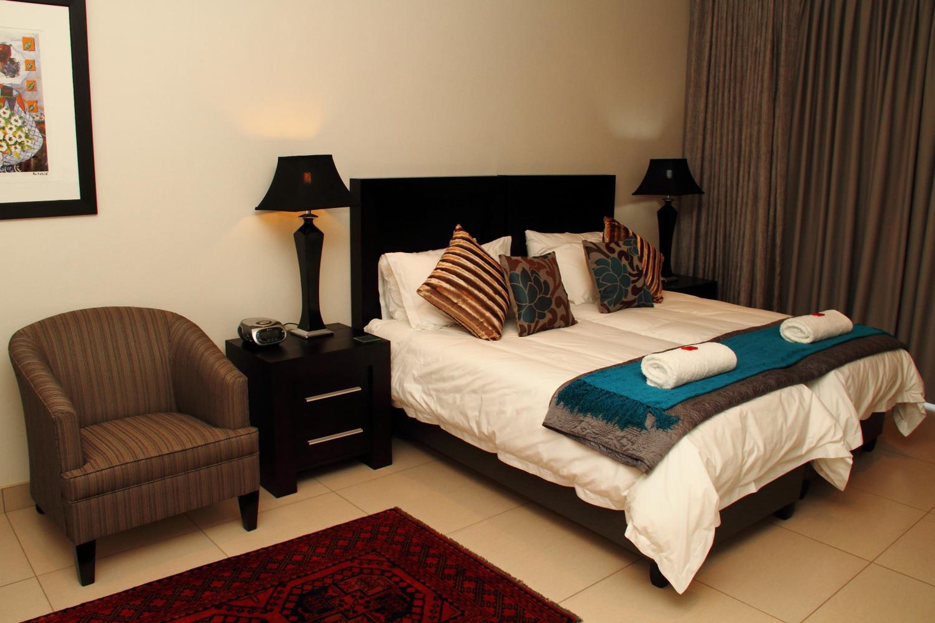 Deluxe Suite - Photo 14