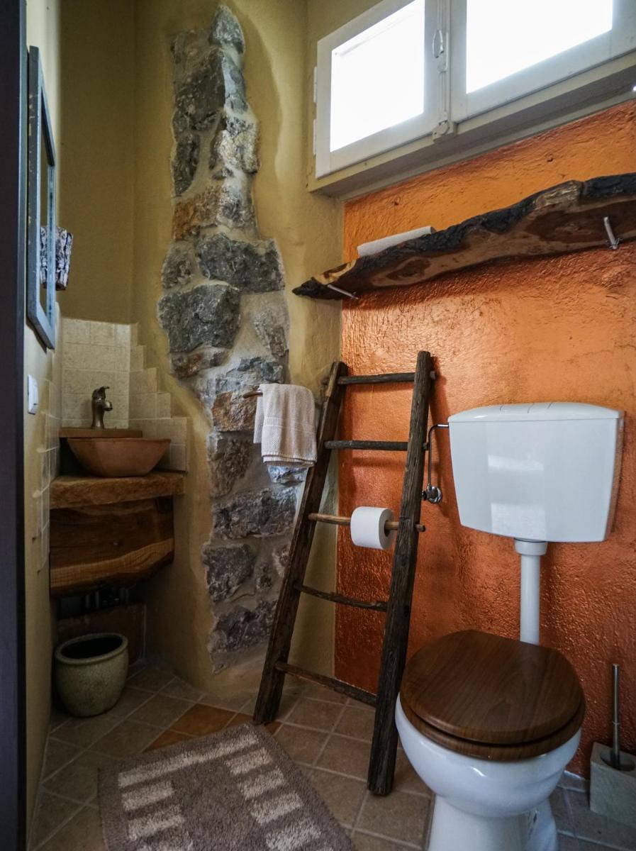 Deluxe Double Room with Shower photo 3