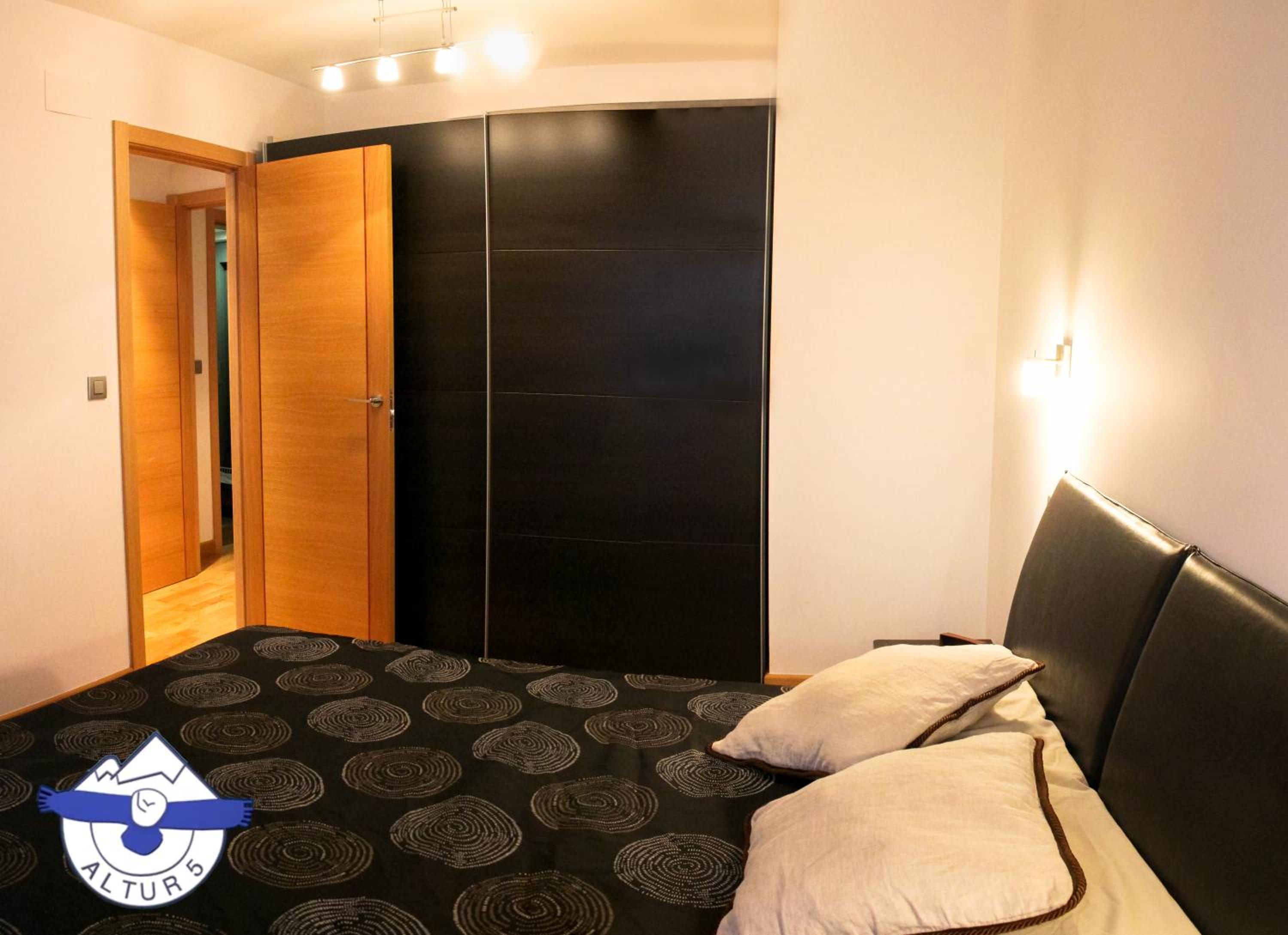 Apartment (6 Adults) photo 3