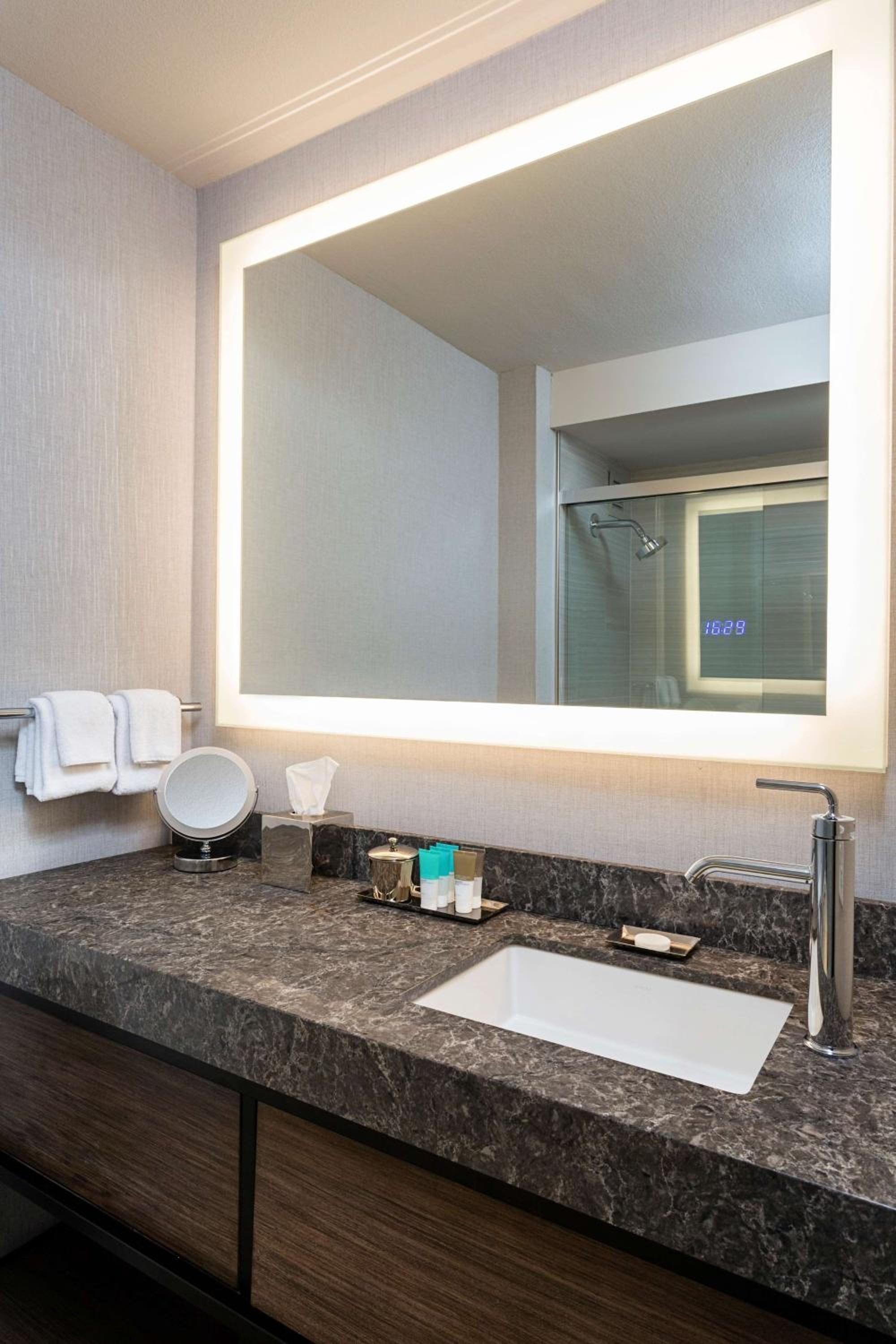 King Room - High Floor - Photo 3