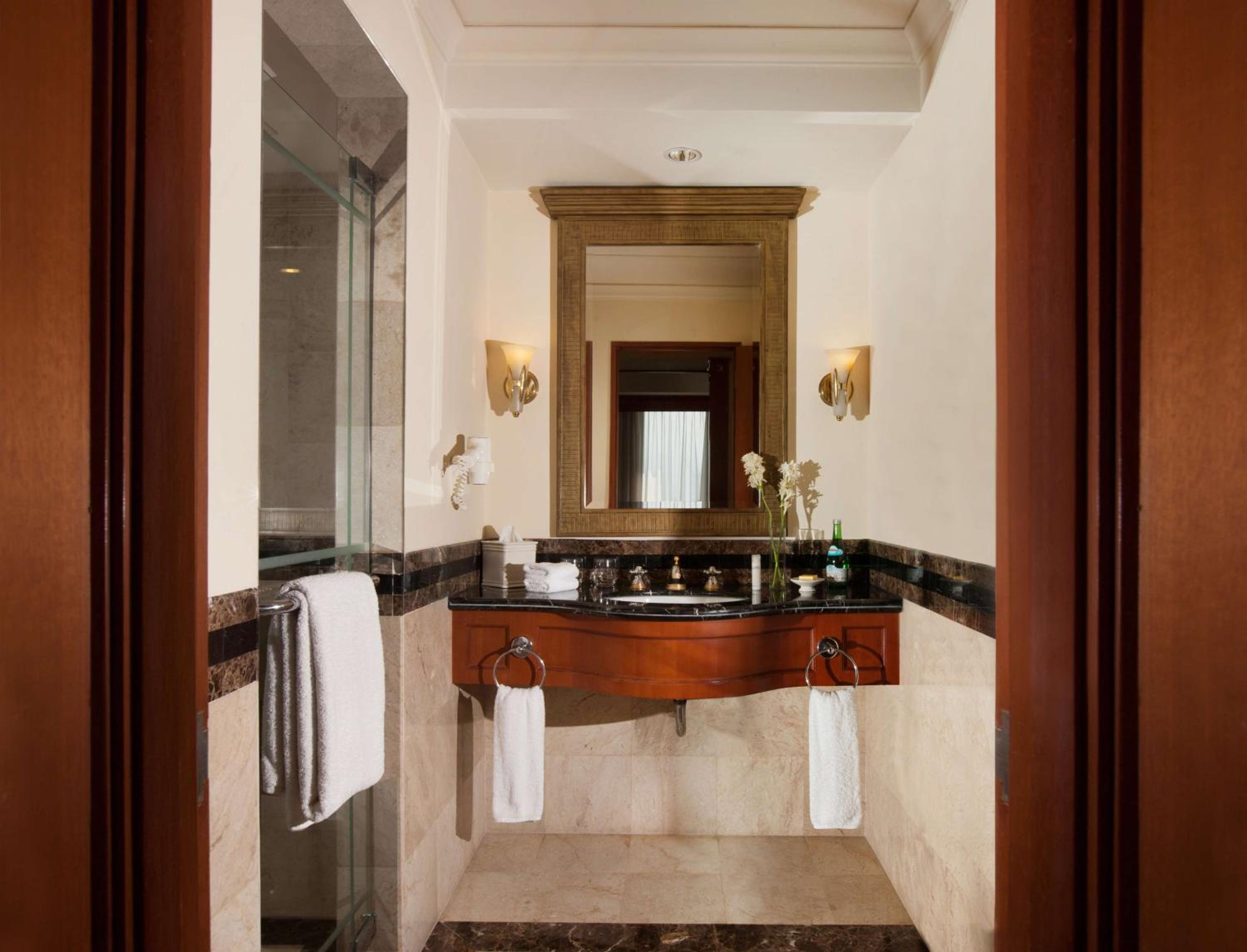 King Suite photo 3
