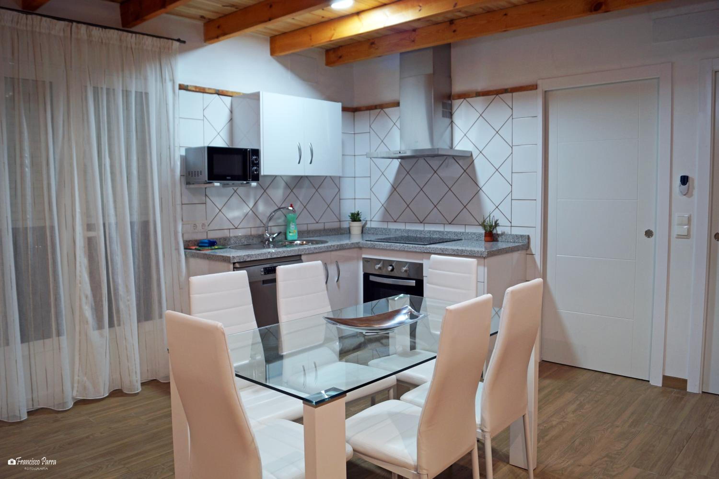 Two-Bedroom House - Photo 17