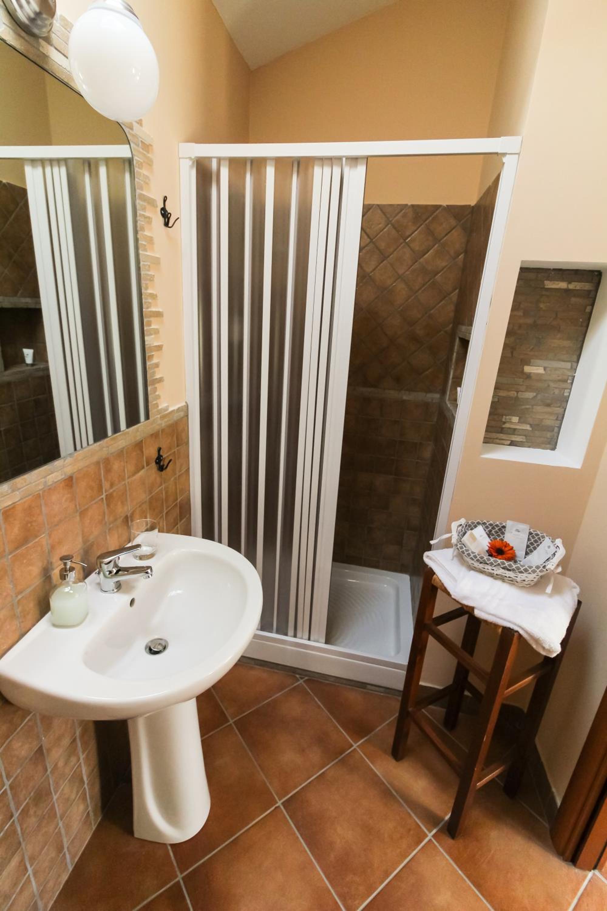 Family Suite - Photo 11