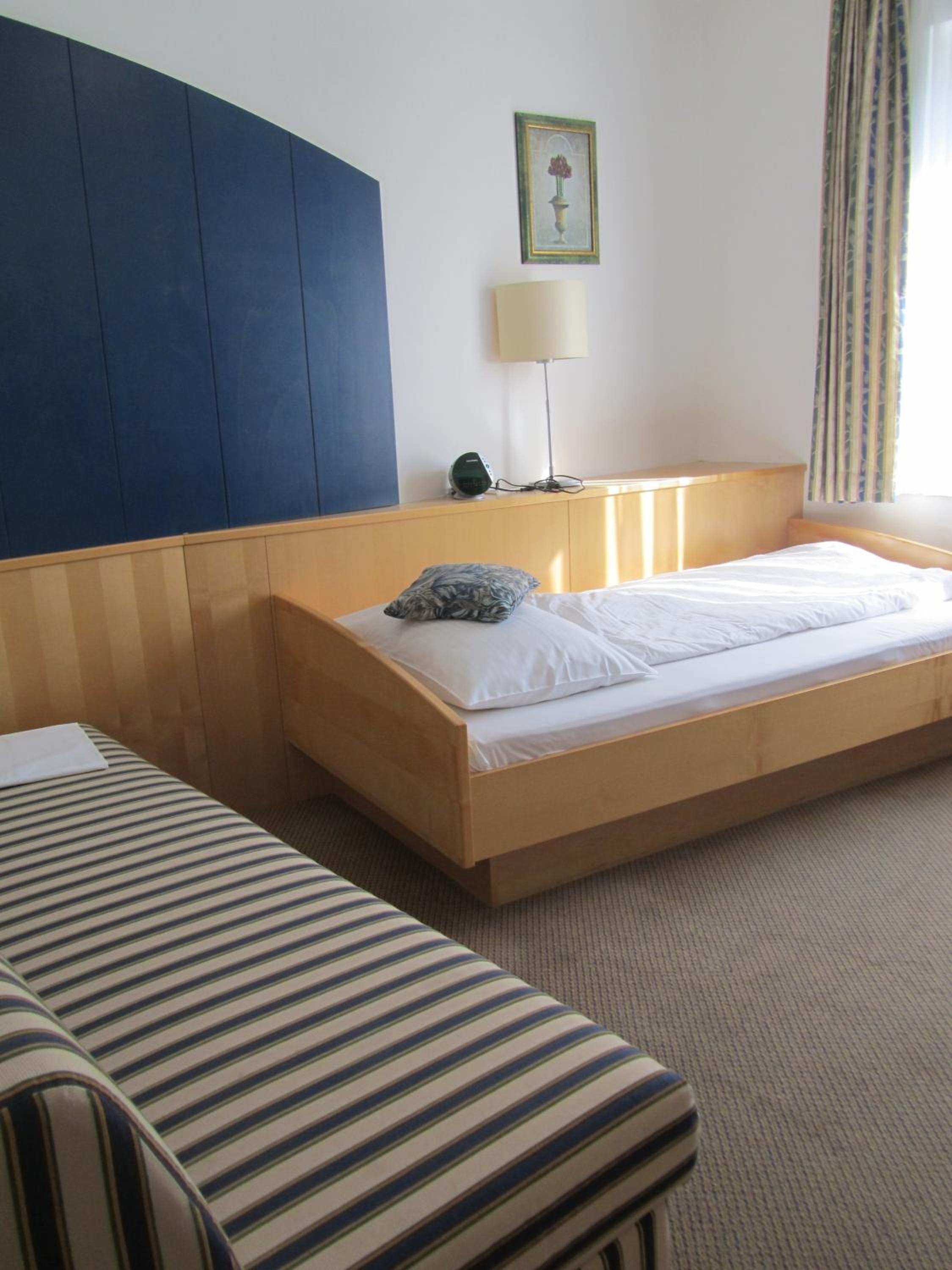 Single Room photo 2