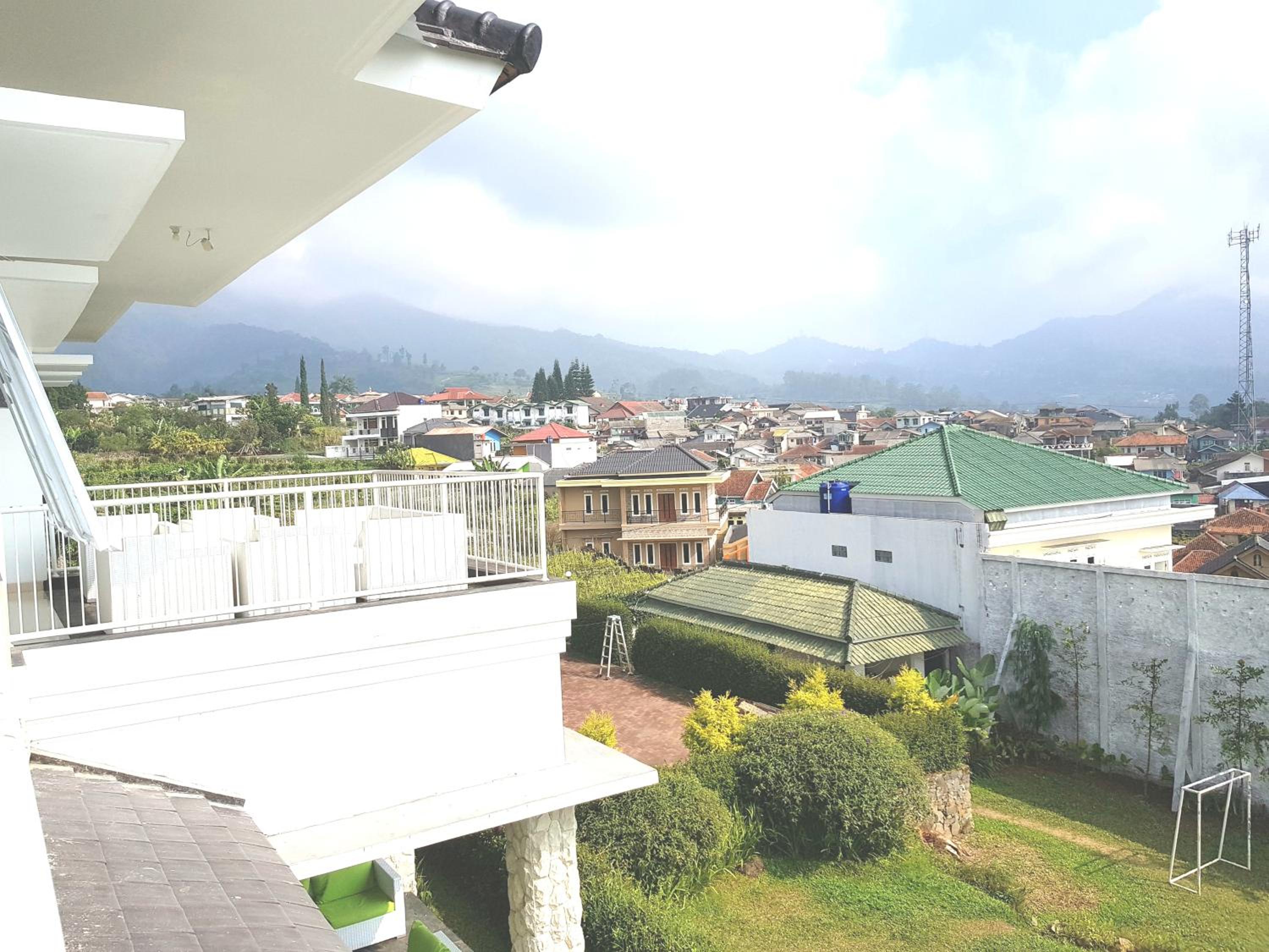 Villa with Private Pool - Photo 24
