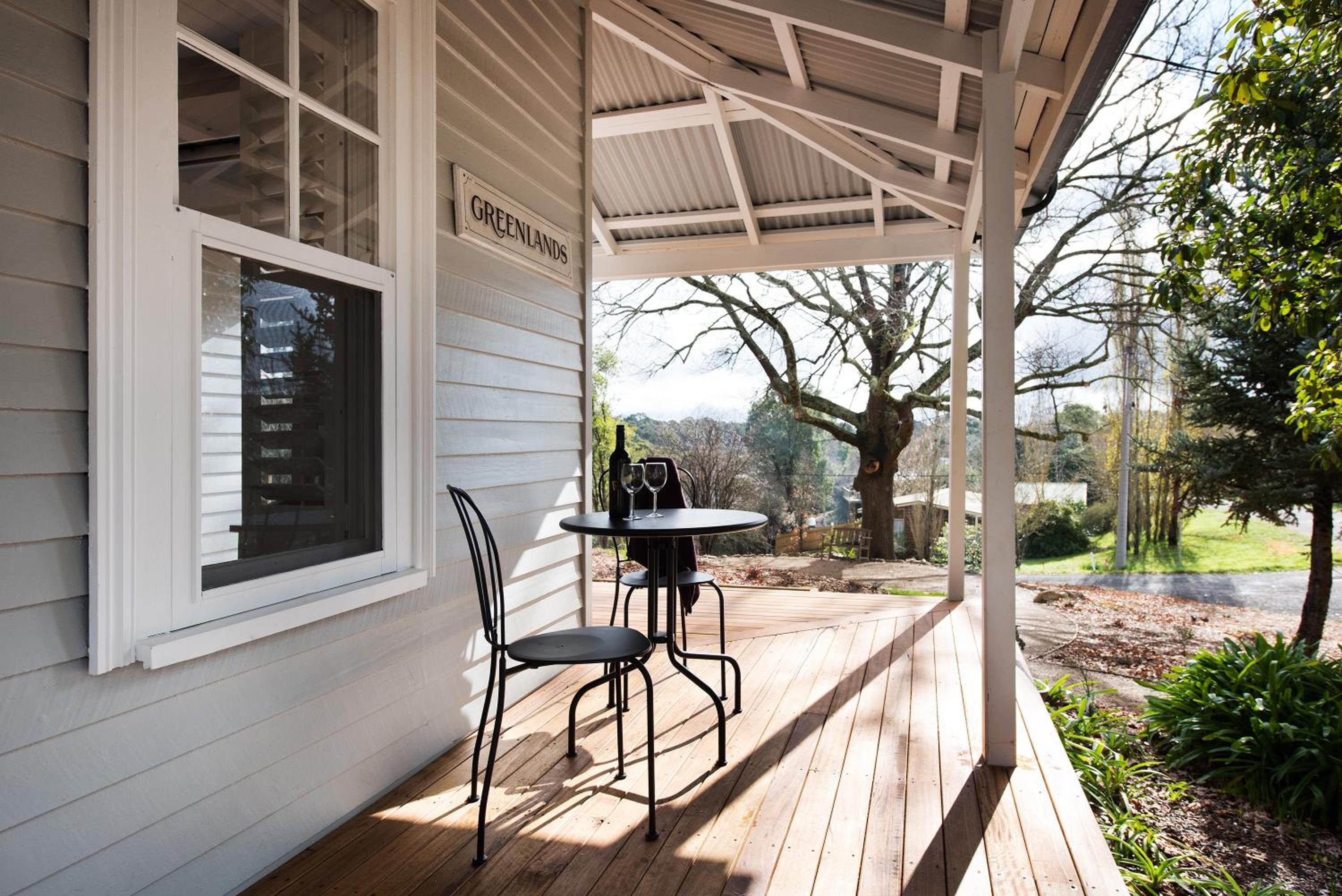 Three-Bedroom House photo 2