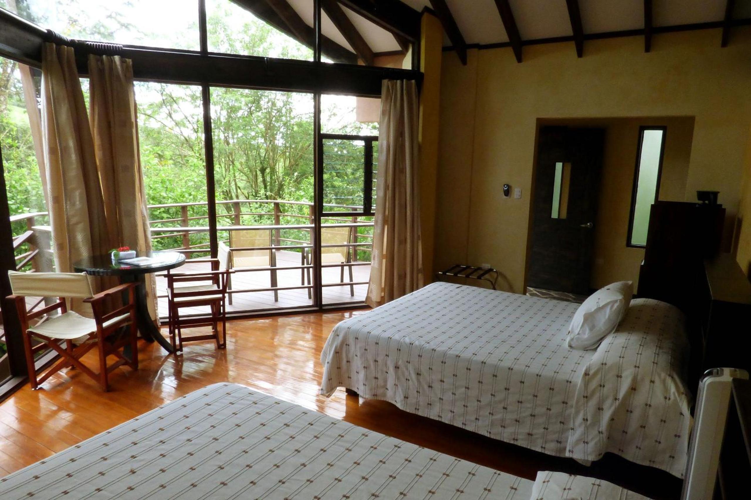 Bungalow with Patio
