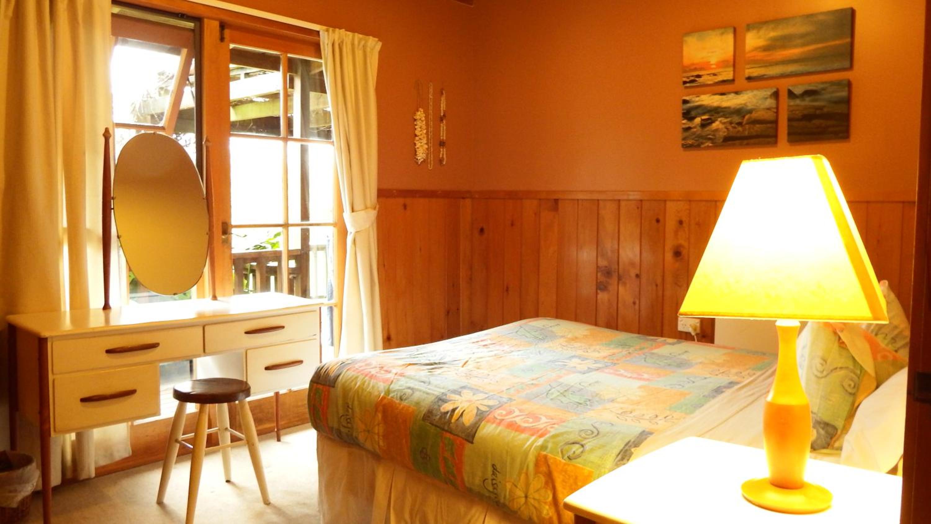 Double Room with Shared Bathroom (Backpacker style) photo 3