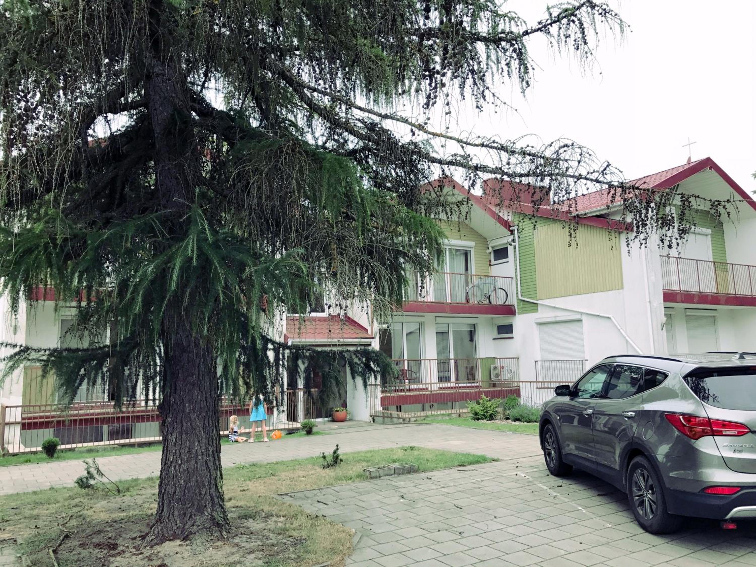 Apartment with Balcony photo 2