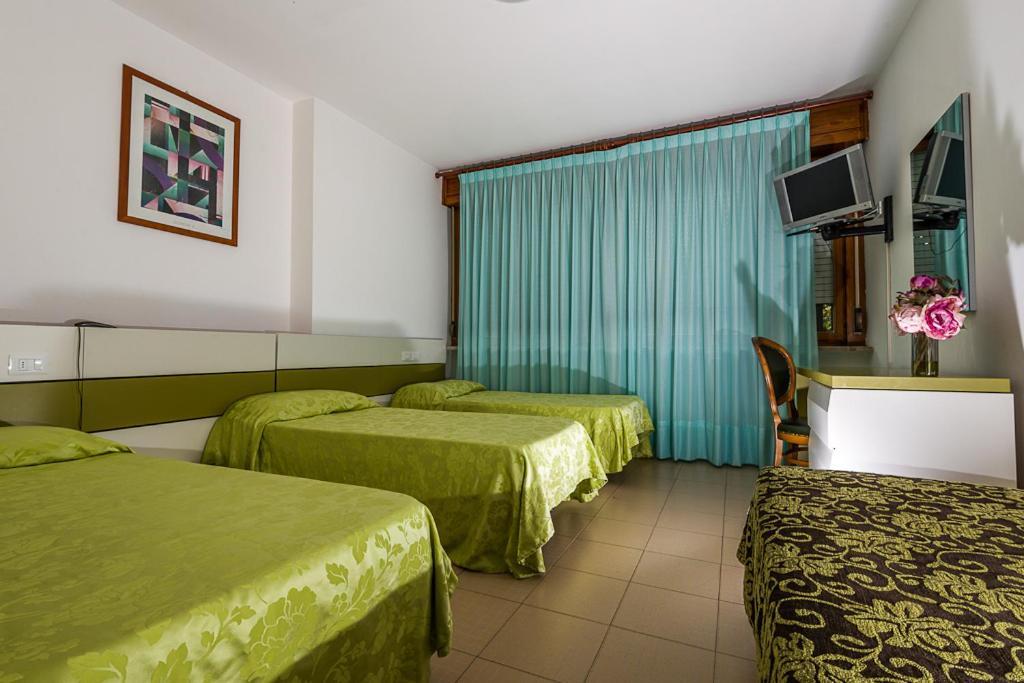Quadruple Room photo 1