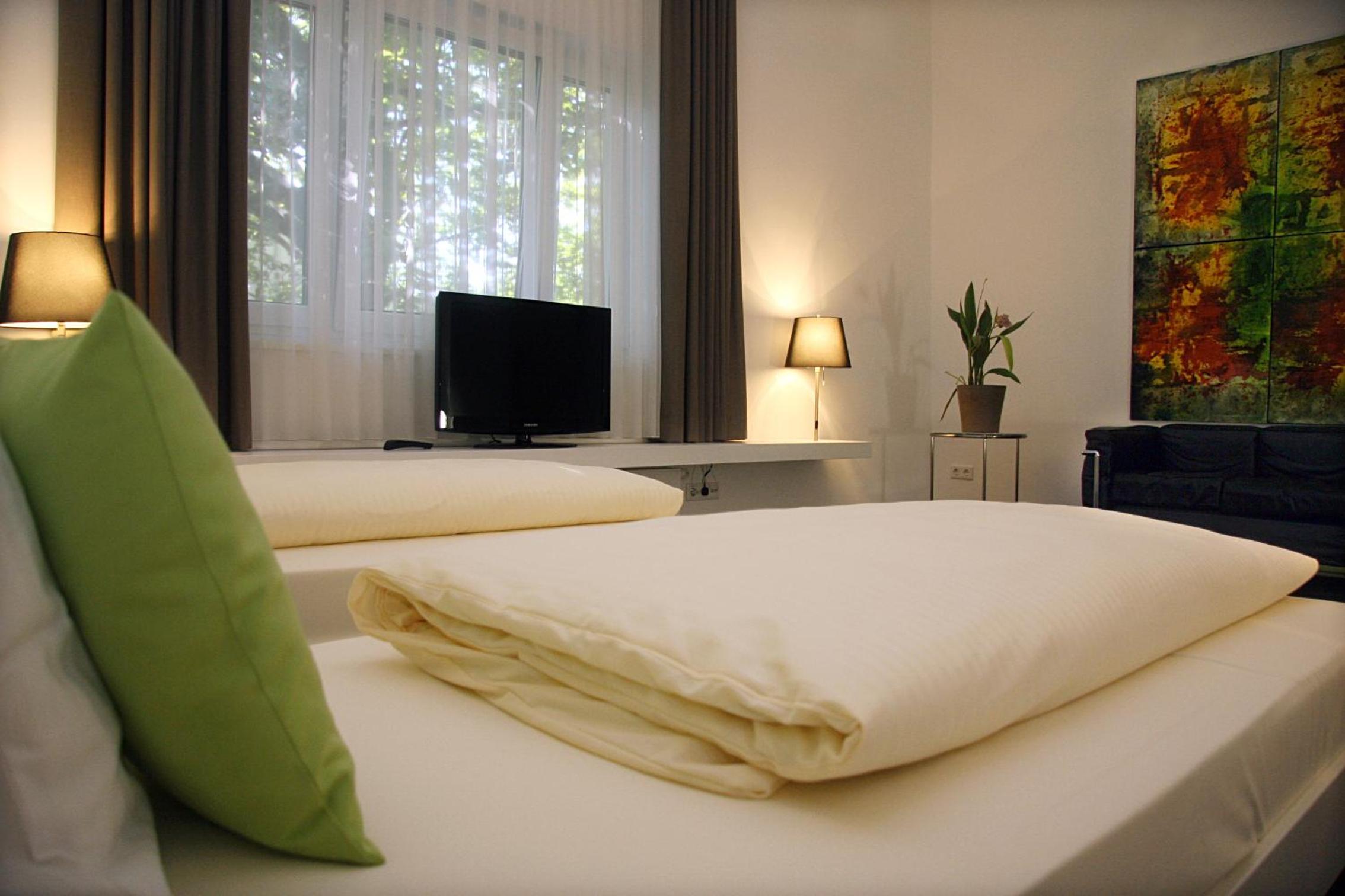 Double Room - Photo 3