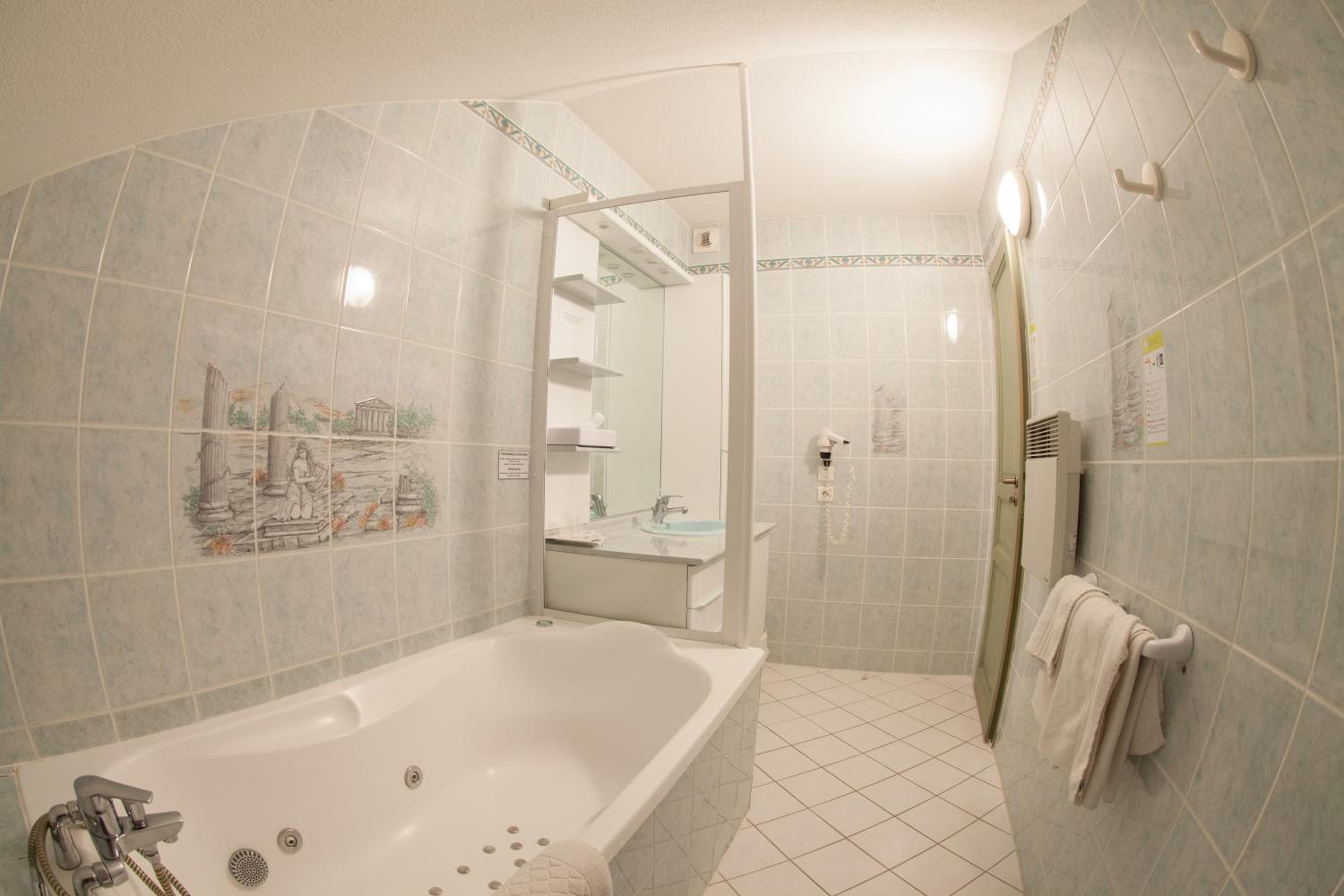 Superior Twin Room - Photo 3