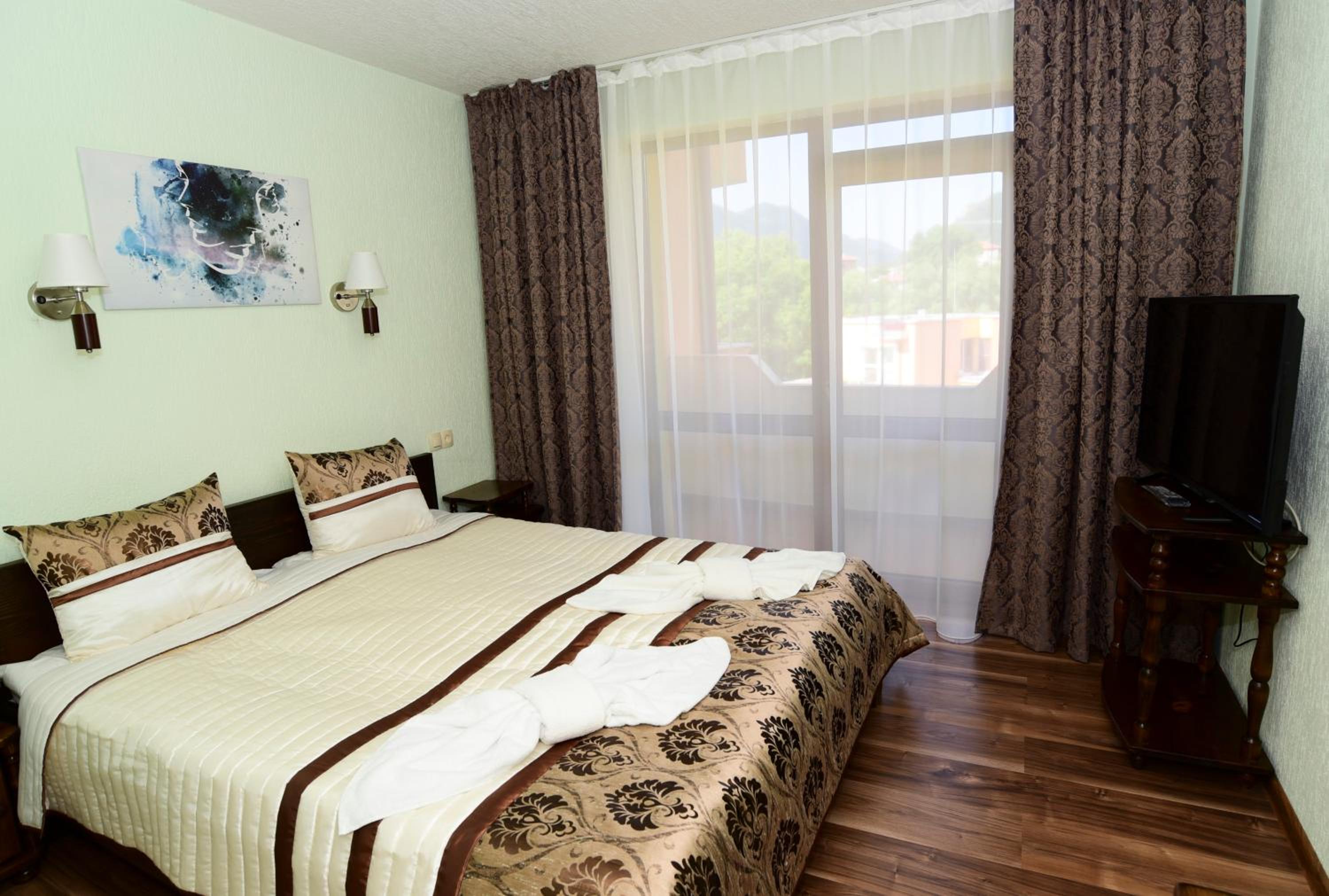 Double Room with Terrace photo 3